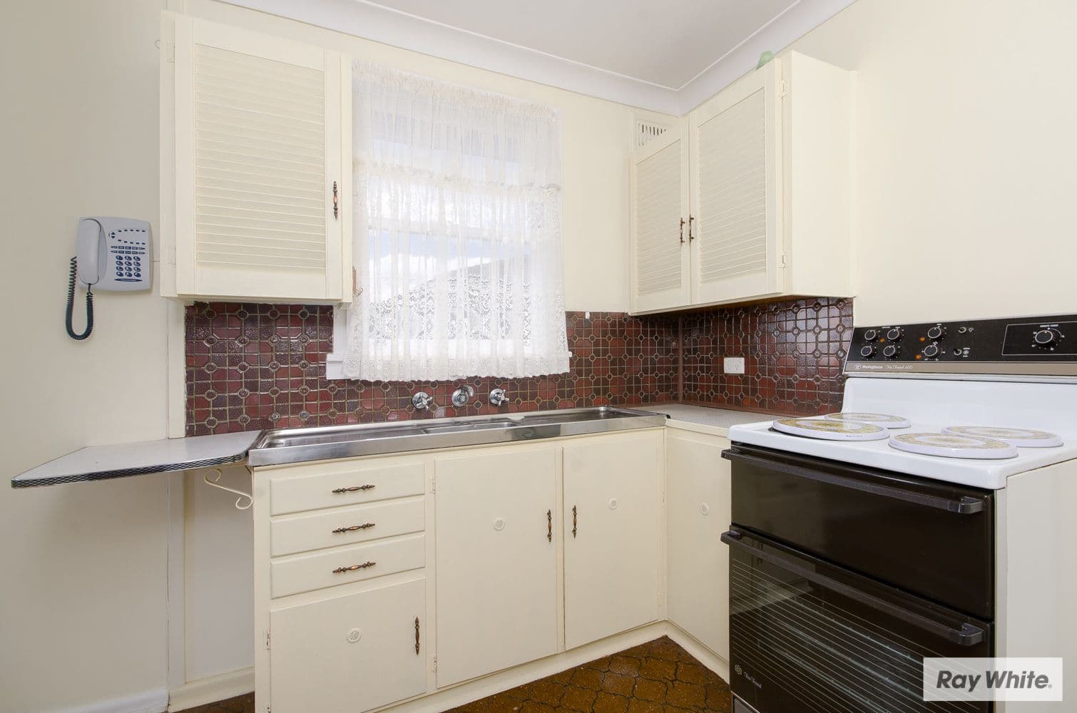 46 Eleebana Crescent, KOONAWARRA NSW 2530, Koonawarra - Thumbnail 2