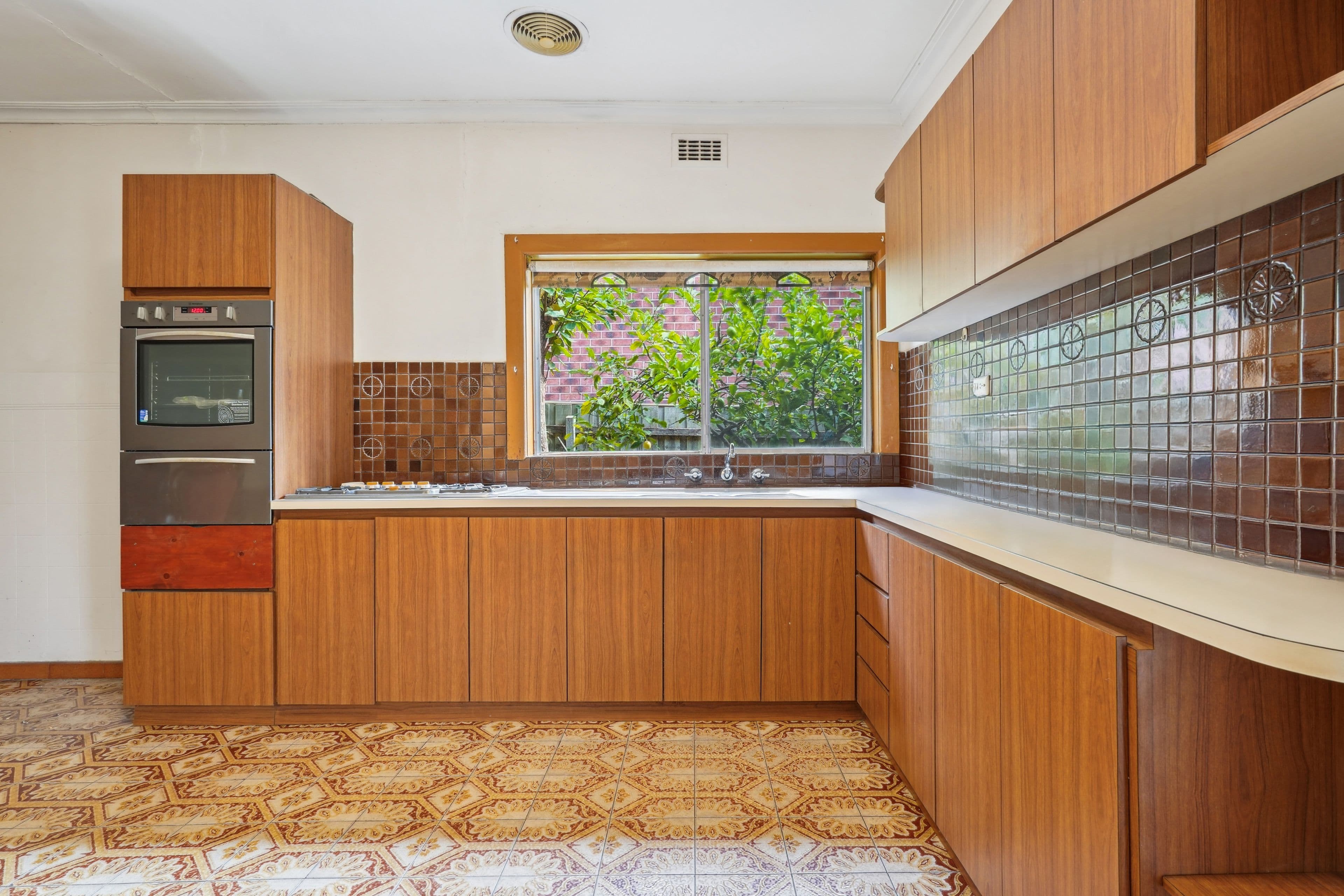 16 Carr Street, Coburg North VIC 3058, Coburg North - Thumbnail 4