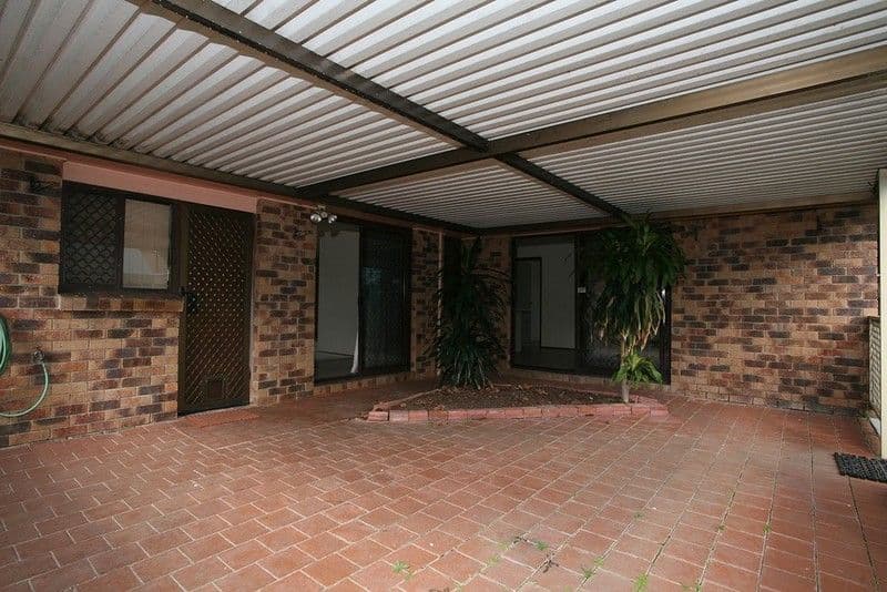 130 Olsen Avenue, ARUNDEL QLD 4214, Arundel - Thumbnail 4