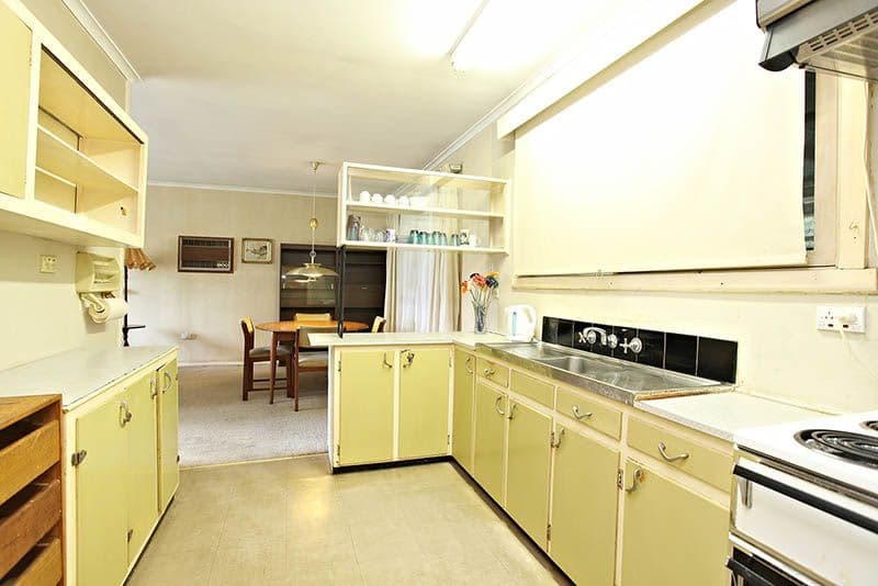 118 MOUNT VIEW Parade, CROYDON VIC 3136, Croydon - Thumbnail 5