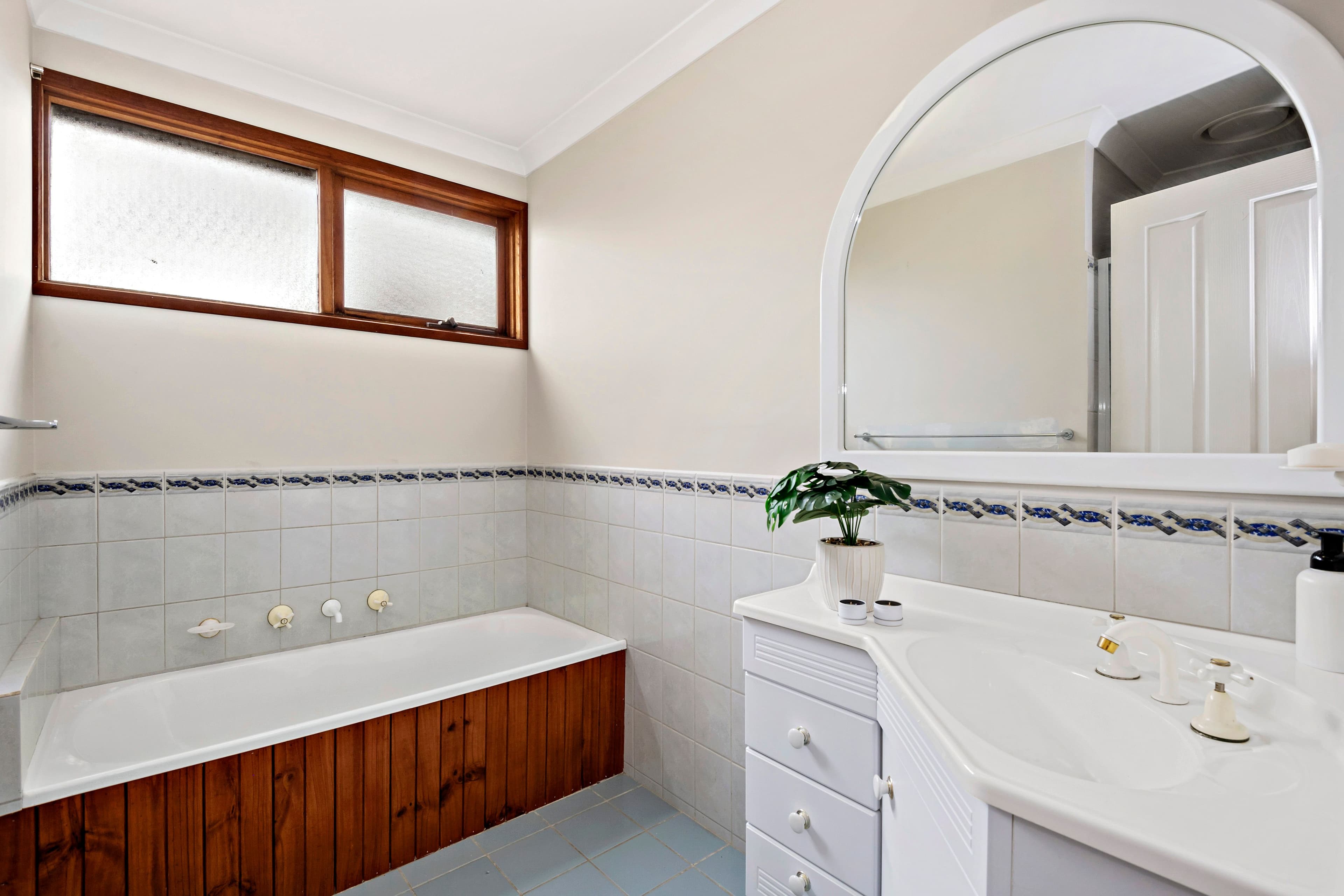 33 Whitford Way, Frankston VIC 3199, Frankston - Thumbnail 6