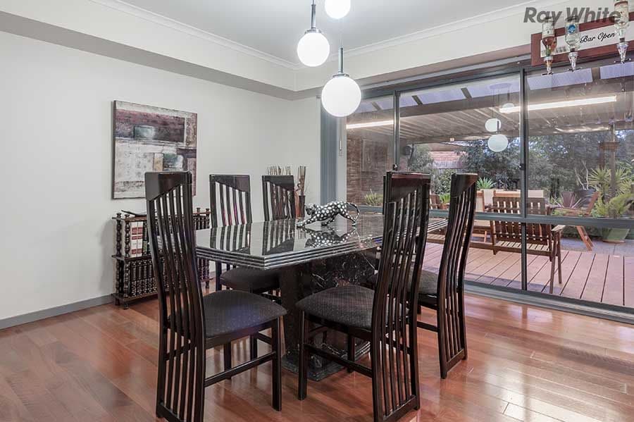 1 Landau Court, Taylors Lakes VIC 3038, Taylors Lakes - Thumbnail 4