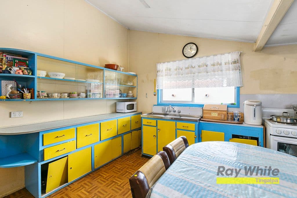 14 Seabreeze Avenue, Coolum Beach, Coolum Beach - Thumbnail 2