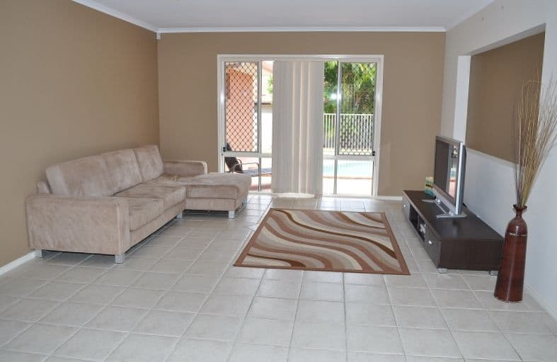 3 Blackfen Court, ARUNDEL QLD 4214, Arundel - Thumbnail 3
