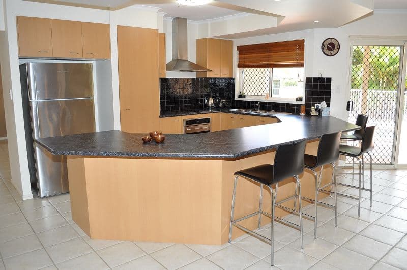 3 Blackfen Court, ARUNDEL QLD 4214, Arundel - Thumbnail 7