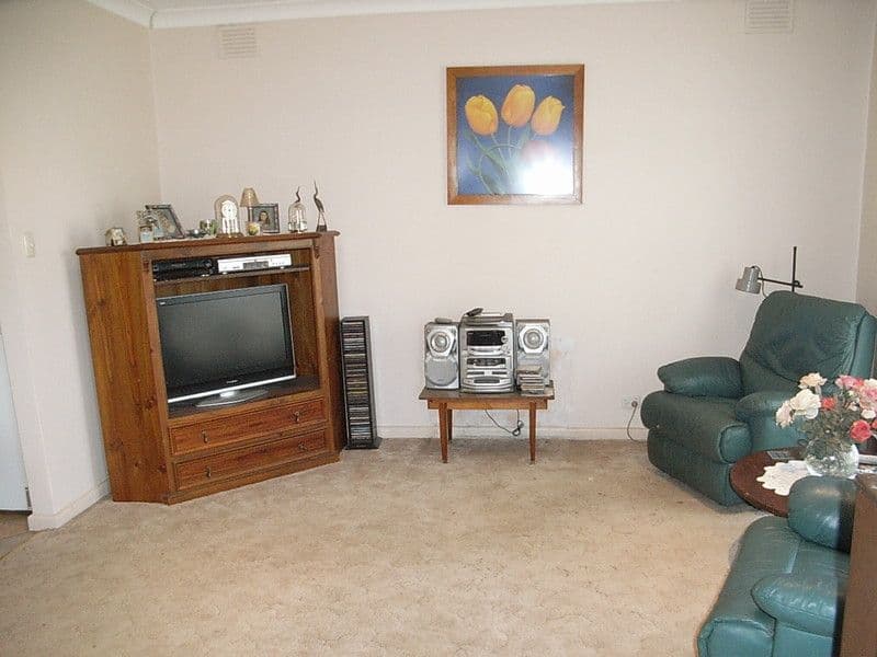 26 McKinlay Street, ECHUCA VIC 3564, Echuca - Thumbnail 4