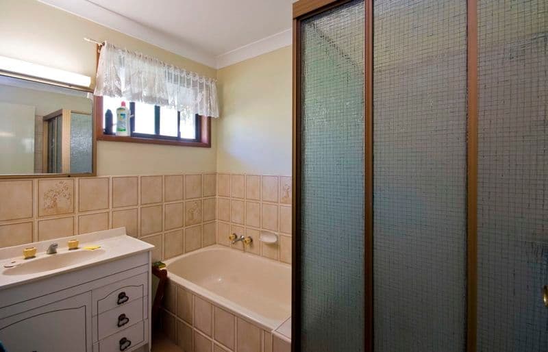 3 Palona Place, ASHMORE QLD 4214, Ashmore - Thumbnail 3