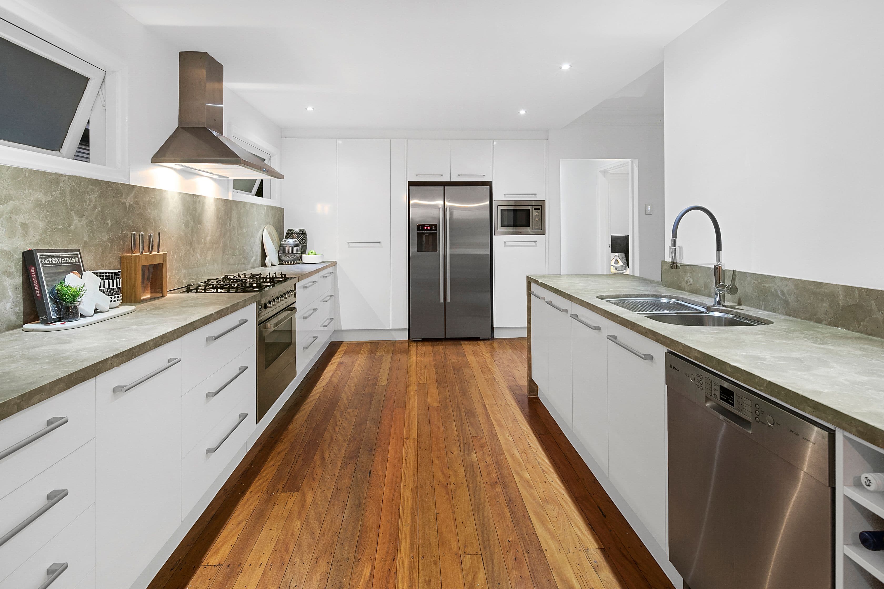 41 Lutzow Street, Tarragindi QLD 4121, Tarragindi - Thumbnail 2