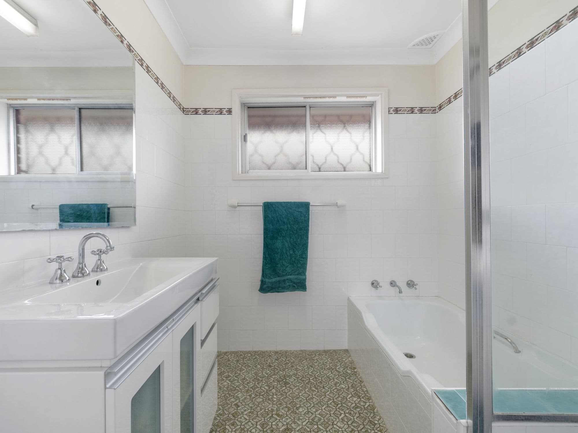 8 Treelands Avenue, Ingleburn NSW 2565, Ingleburn - Thumbnail 7