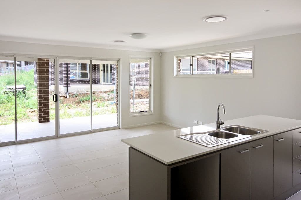28 Jackson Crescent, Elderslie - Thumbnail 2