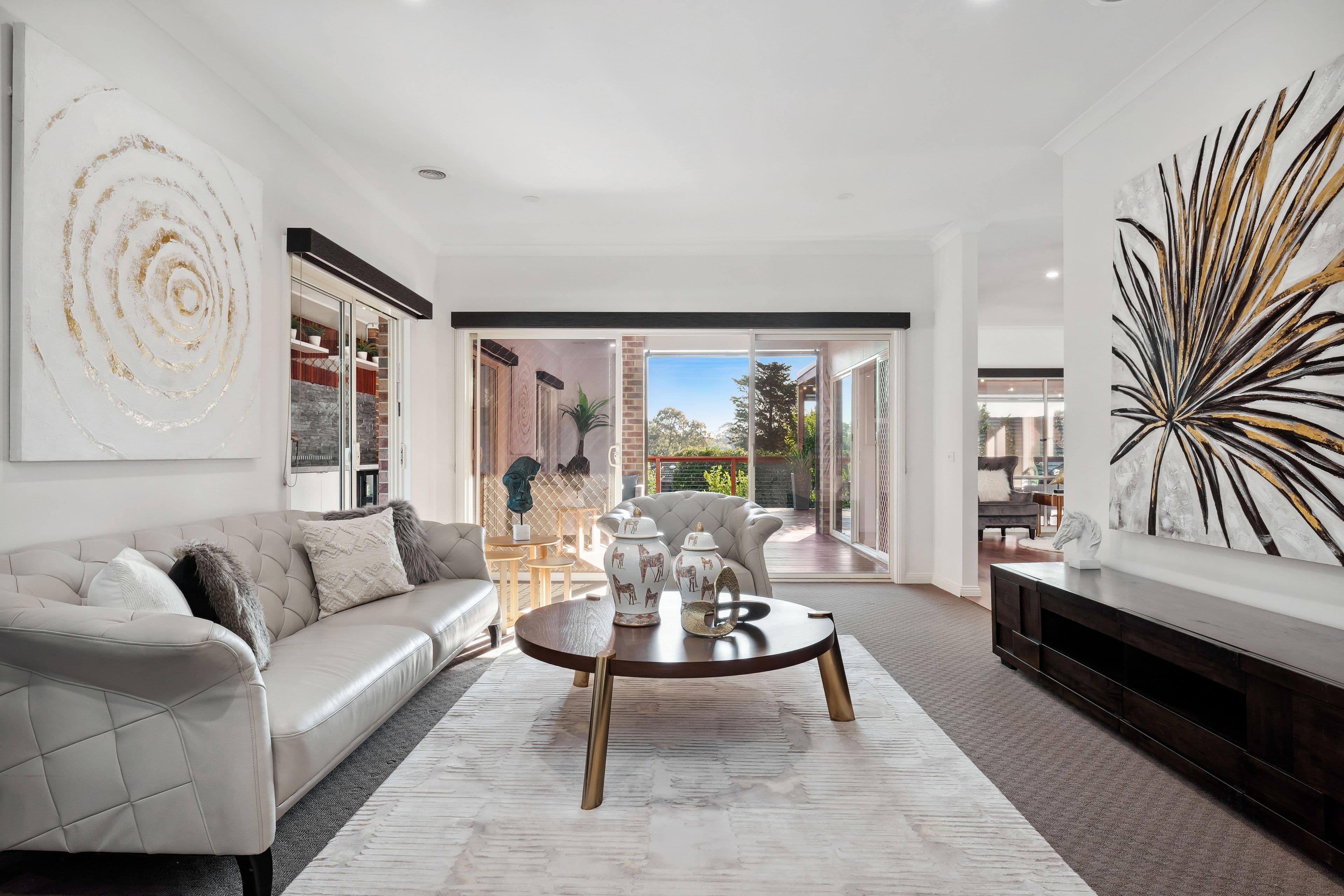 23 Tiverton Circuit, Mooroolbark VIC 3138, Mooroolbark - Thumbnail 2