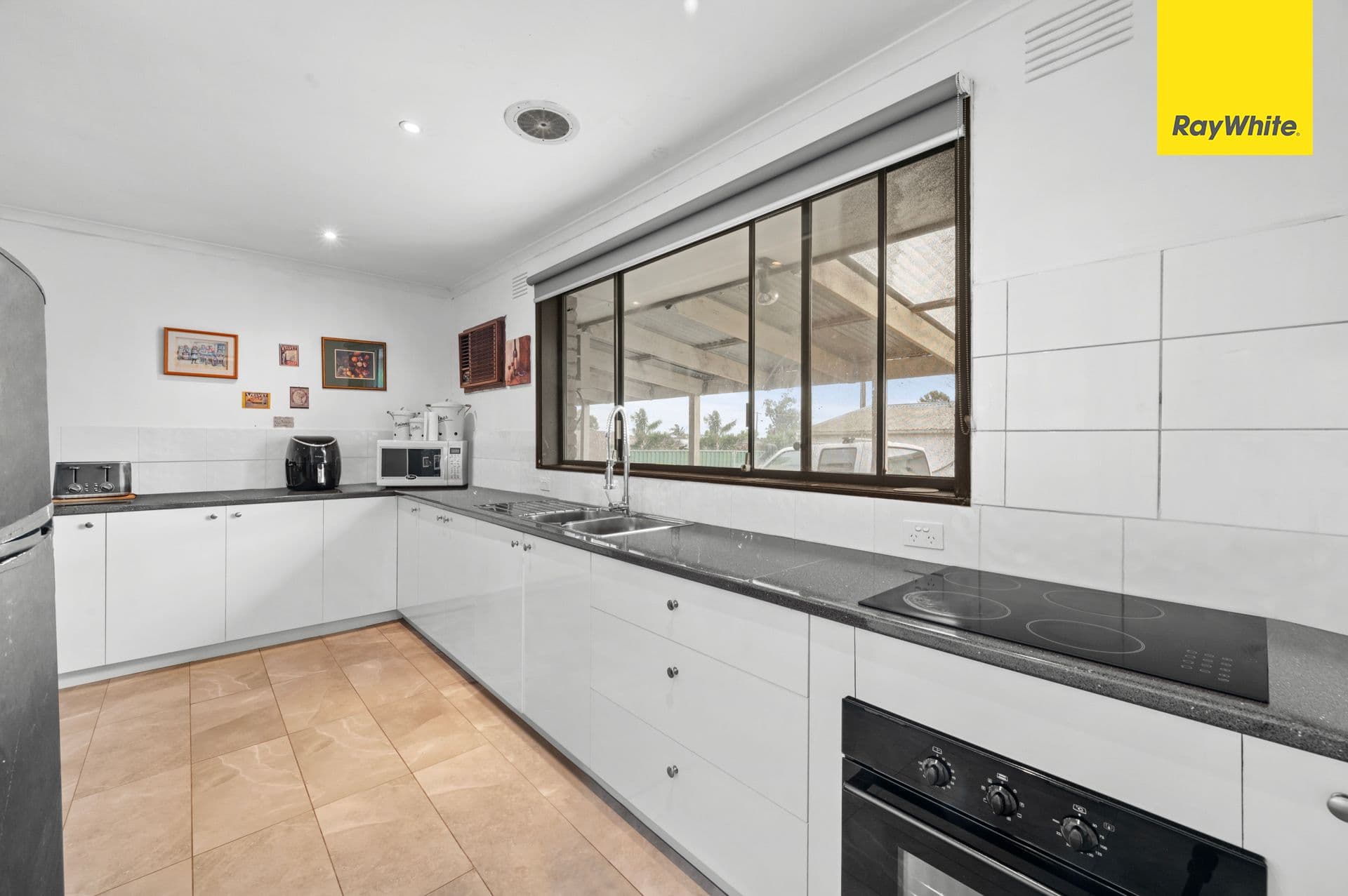 81 Centenary Avenue, Melton VIC 3337, Melton - Thumbnail 7