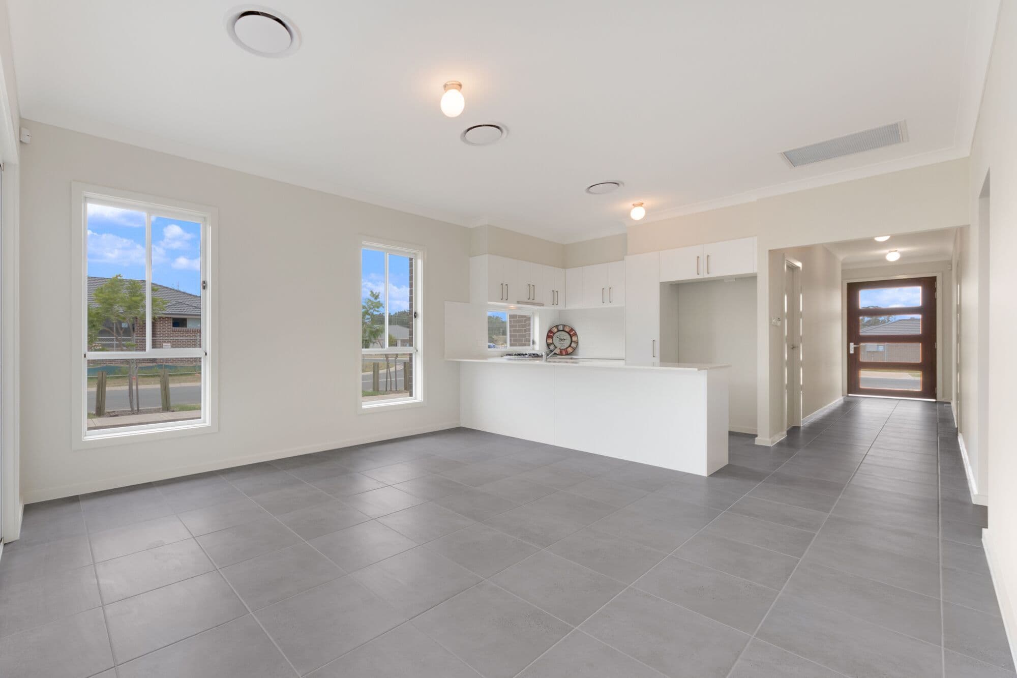 7 Keenan Street, Spring Farm - Thumbnail 2