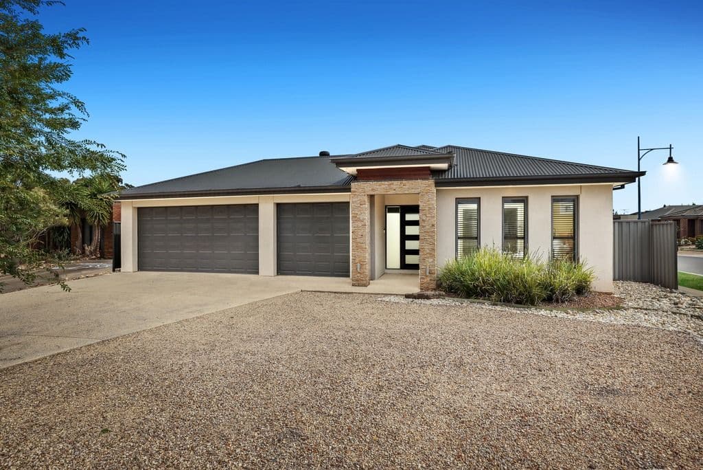 21 Murrumbidgee Street, MANOR LAKES VIC 3024, Manor Lakes - Image 1