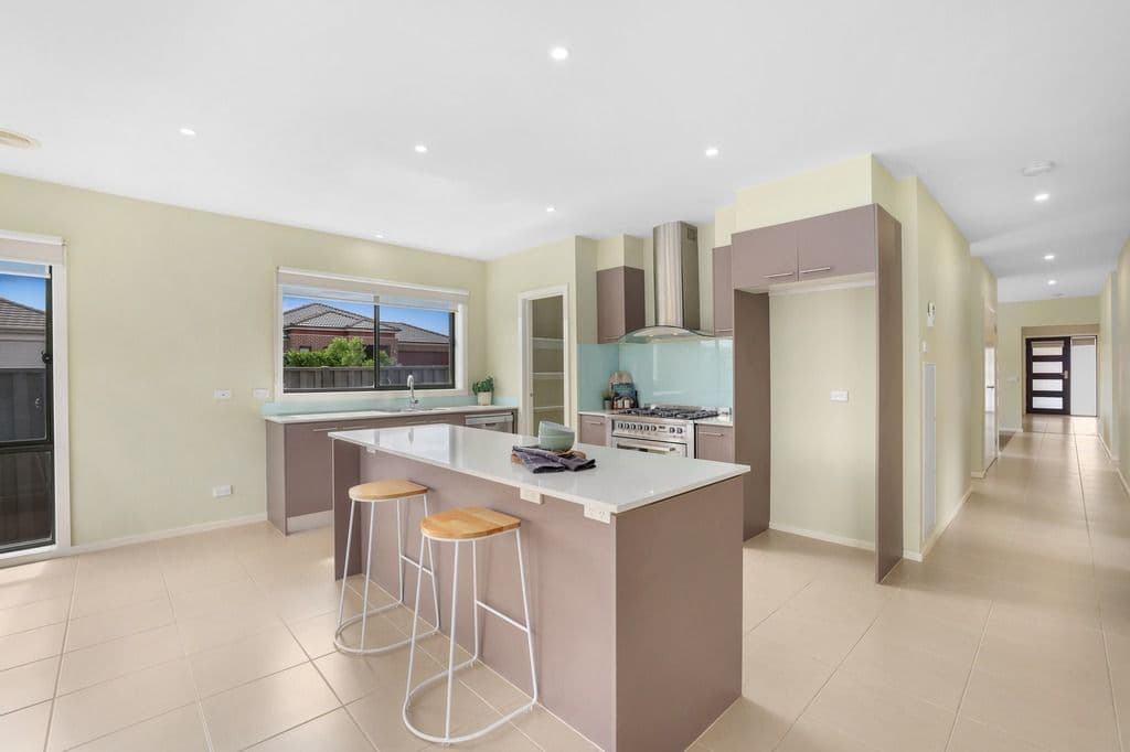 21 Murrumbidgee Street, MANOR LAKES VIC 3024, Manor Lakes - Thumbnail 6