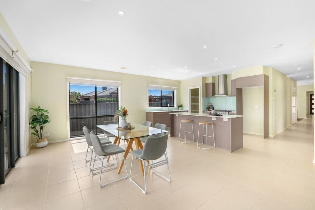 21 Murrumbidgee Street, MANOR LAKES VIC 3024, Manor Lakes - Thumbnail 8