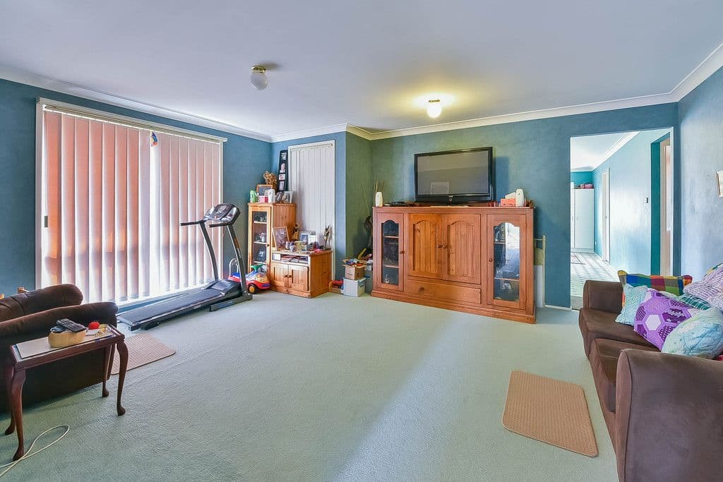 42 Freeman Circuit, Ingleburn NSW 2565, Ingleburn - Thumbnail 3