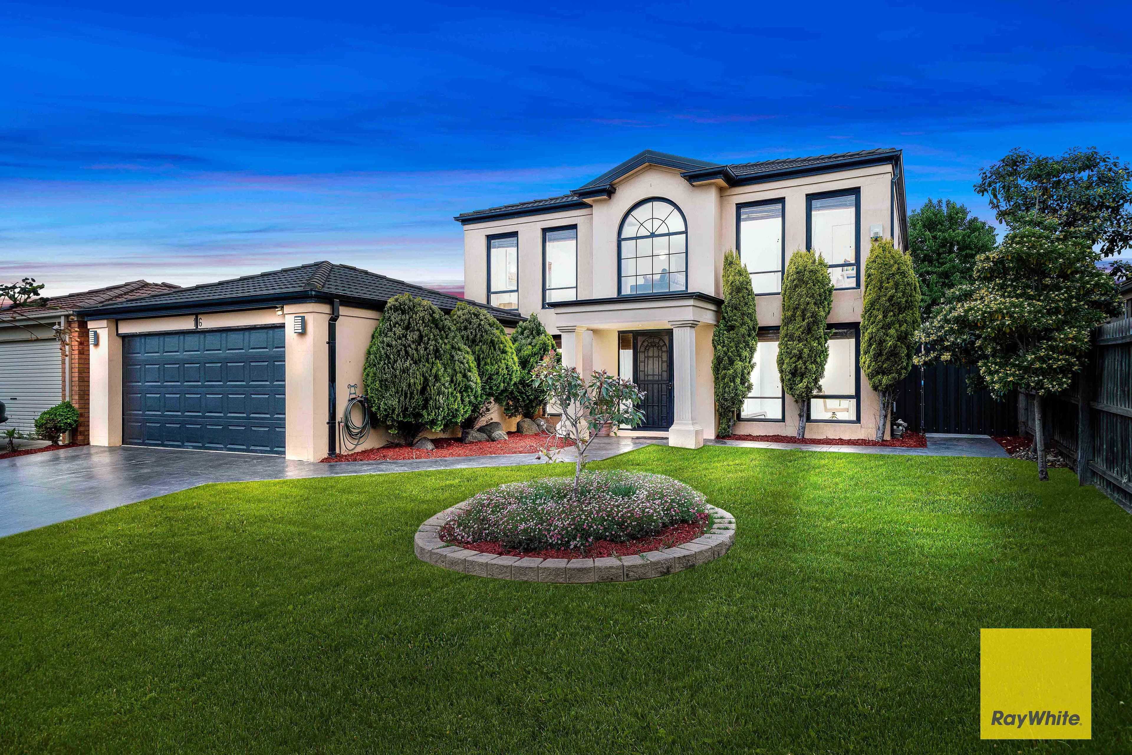 16 Finchley Park Crescent, Tarneit VIC 3029, Tarneit - Thumbnail 2