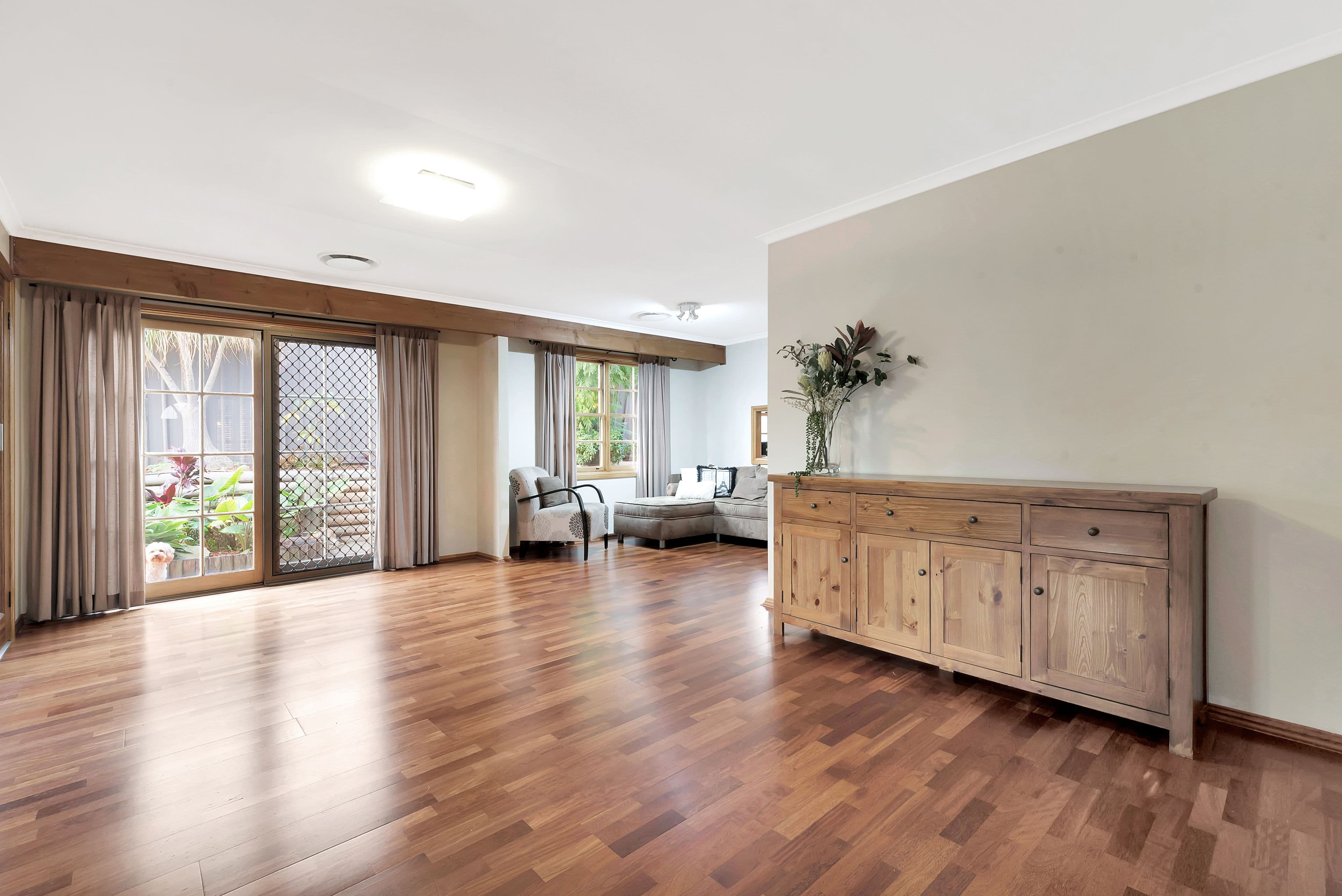 13 Dove Place, Hinchinbrook - Thumbnail 3