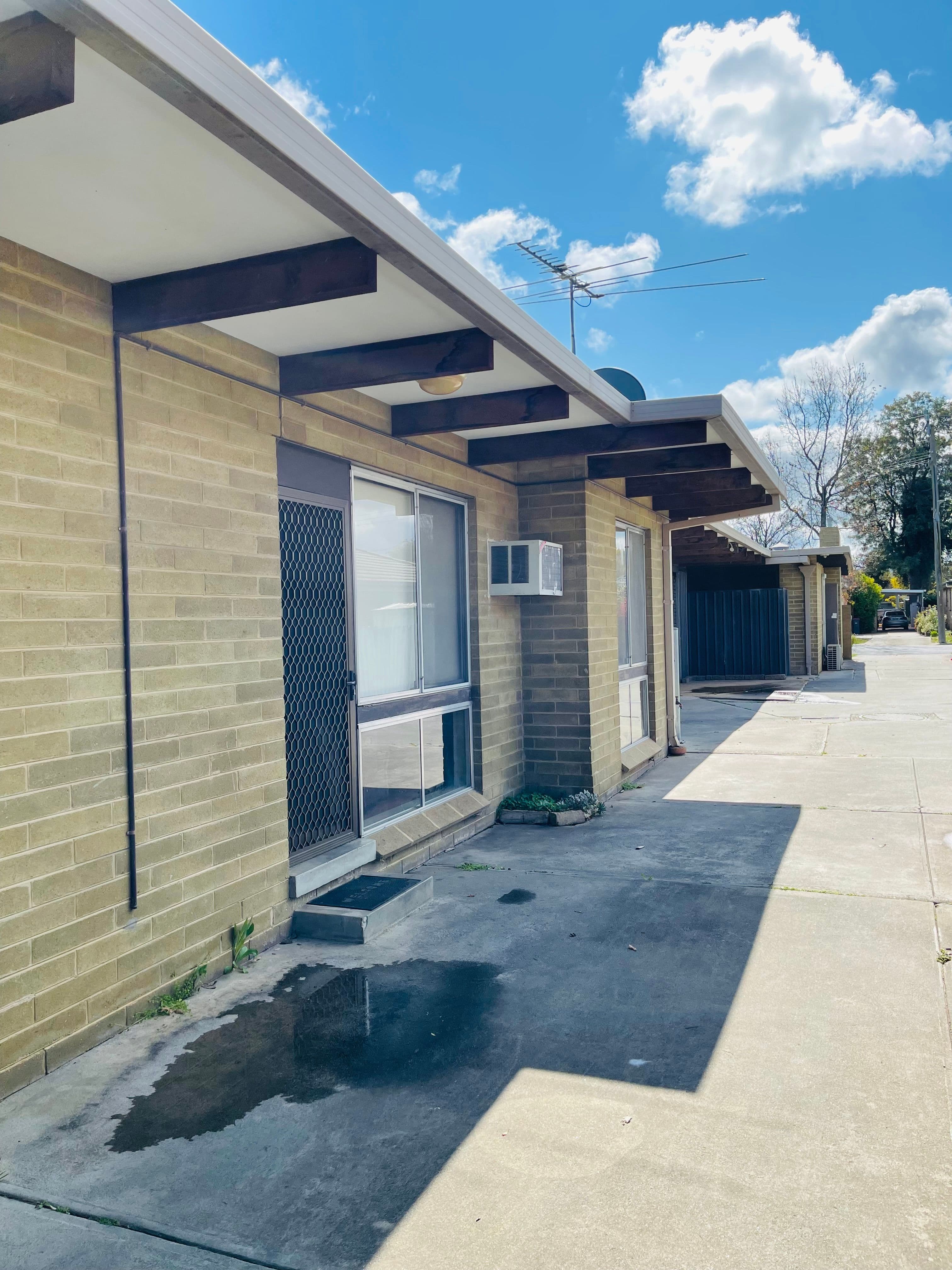 1068 Barooga Street, North Albury NSW 2640, North Albury - Thumbnail 2