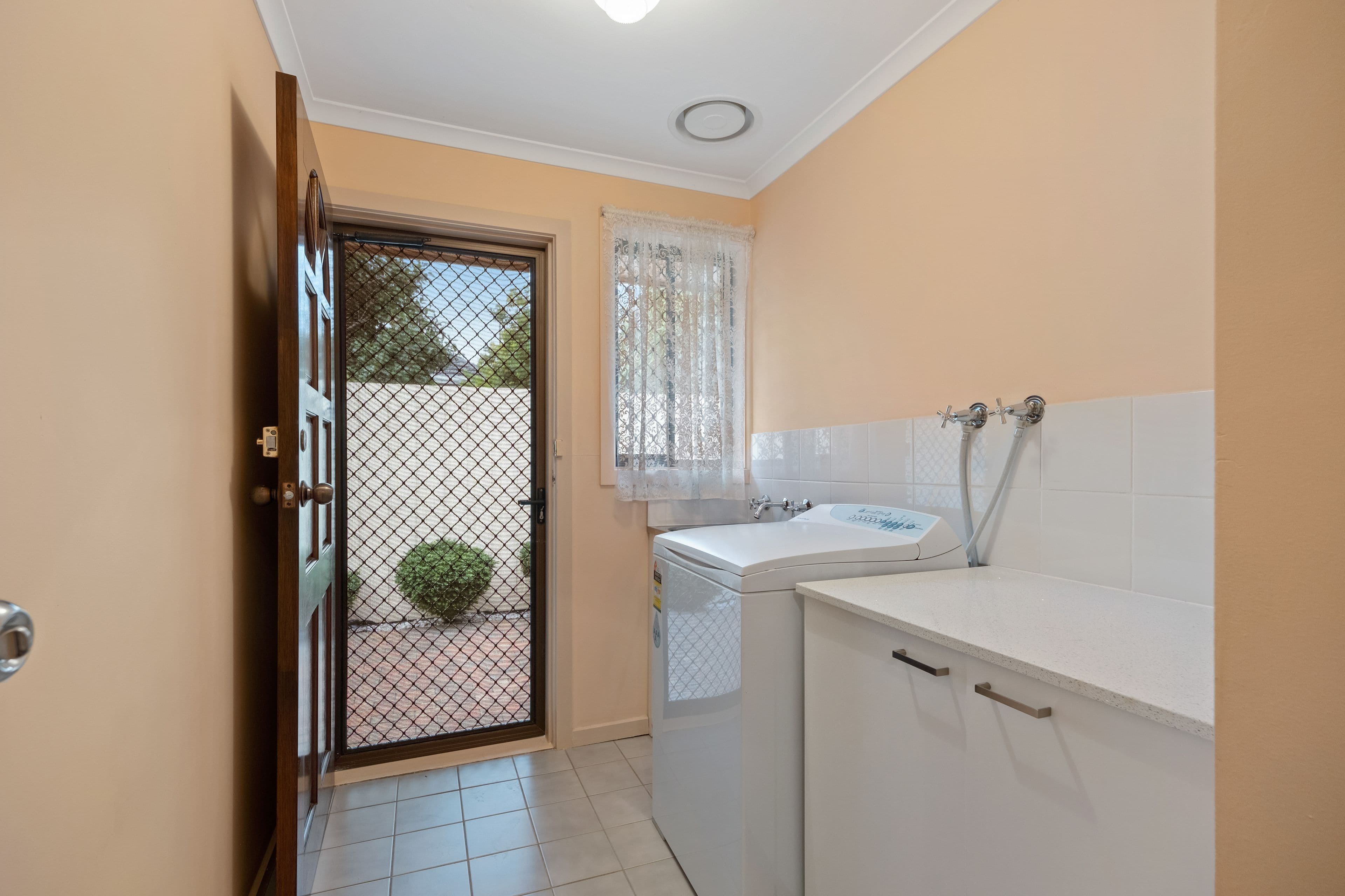 3 Ross Street, Huntingdale VIC 3166, Huntingdale - Thumbnail 5