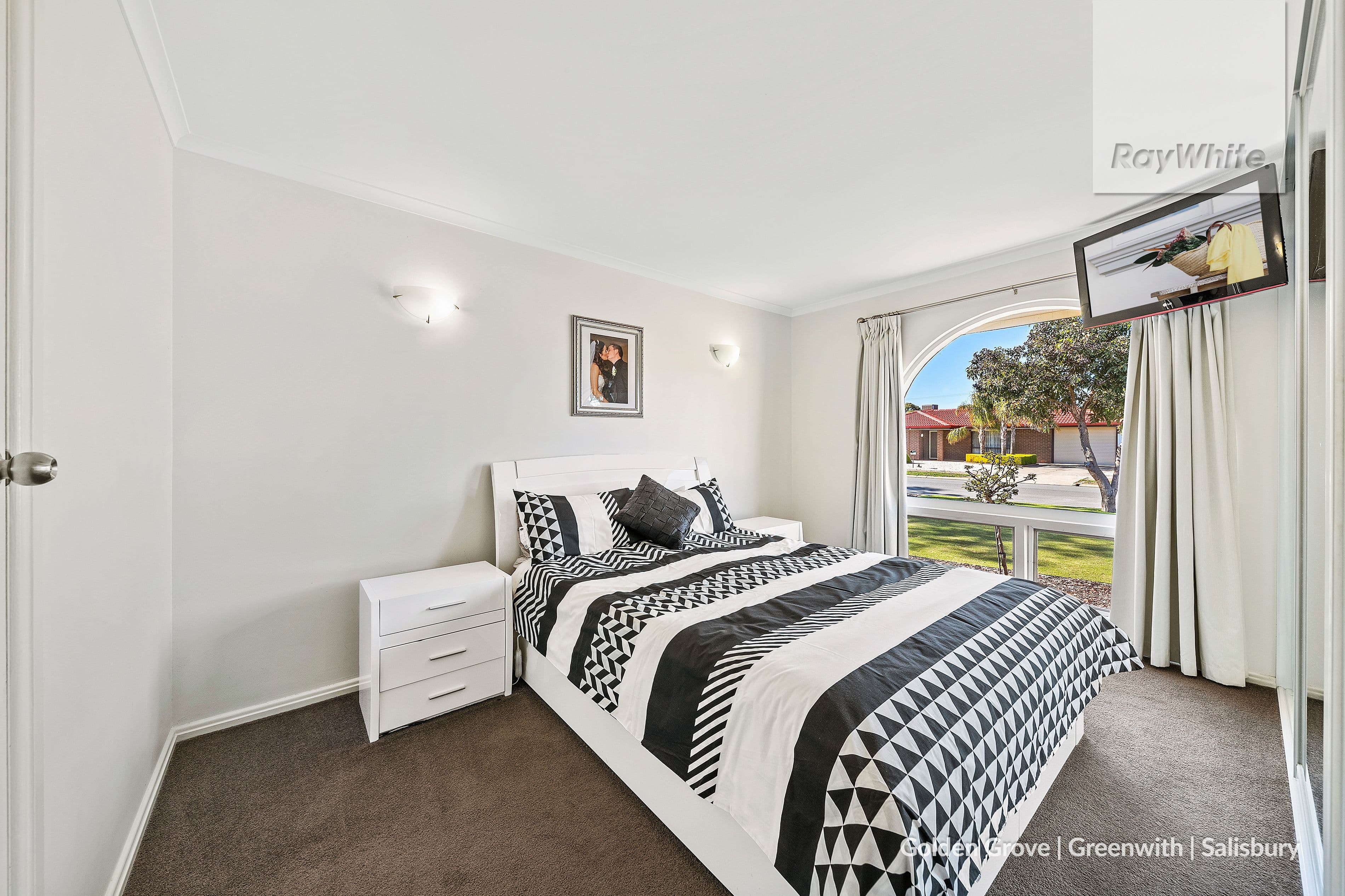 24 Chartwell Crescent, Paralowie SA 5108, Paralowie - Thumbnail 7