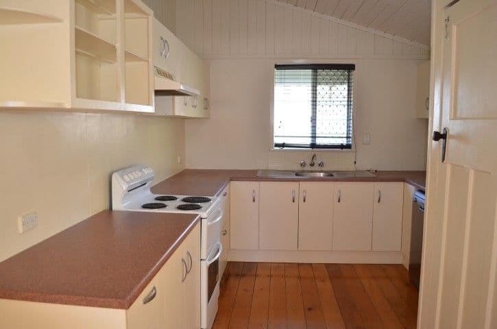 39 Agnes Street, SOUTH GLADSTONE QLD 4680, South Gladstone - Thumbnail 4