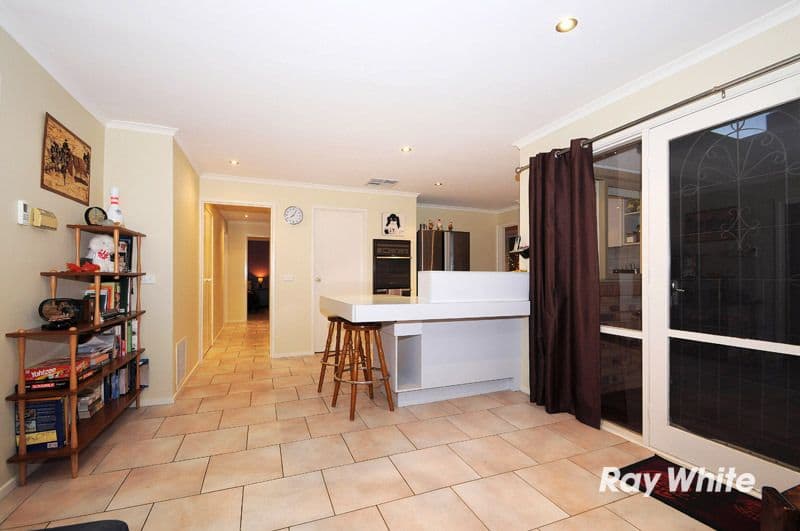 6 Landstead Court, CARRUM DOWNS VIC 3201, Carrum Downs - Thumbnail 7