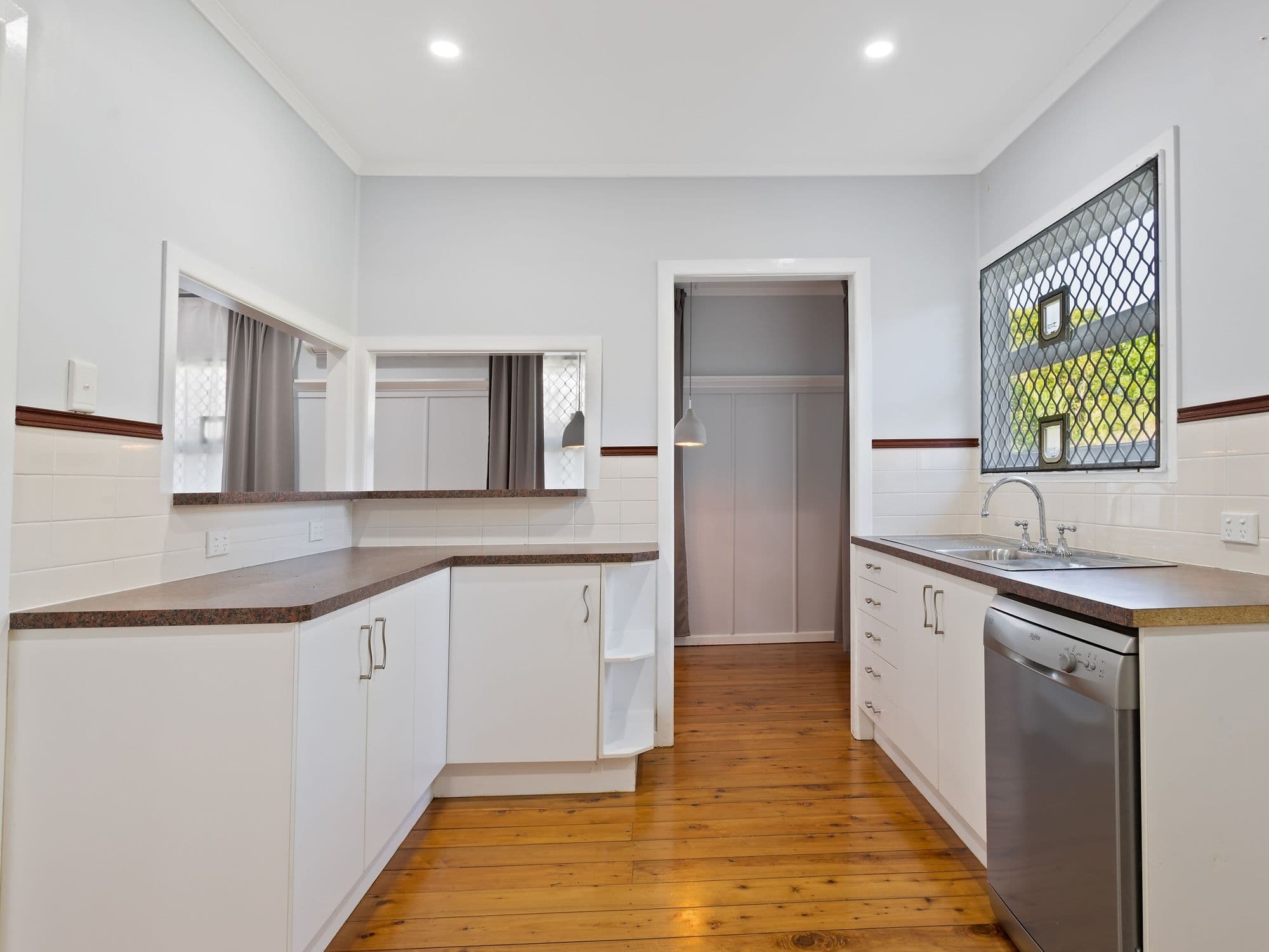 6 Dowling Drive, Southport QLD 4215, Southport - Thumbnail 3