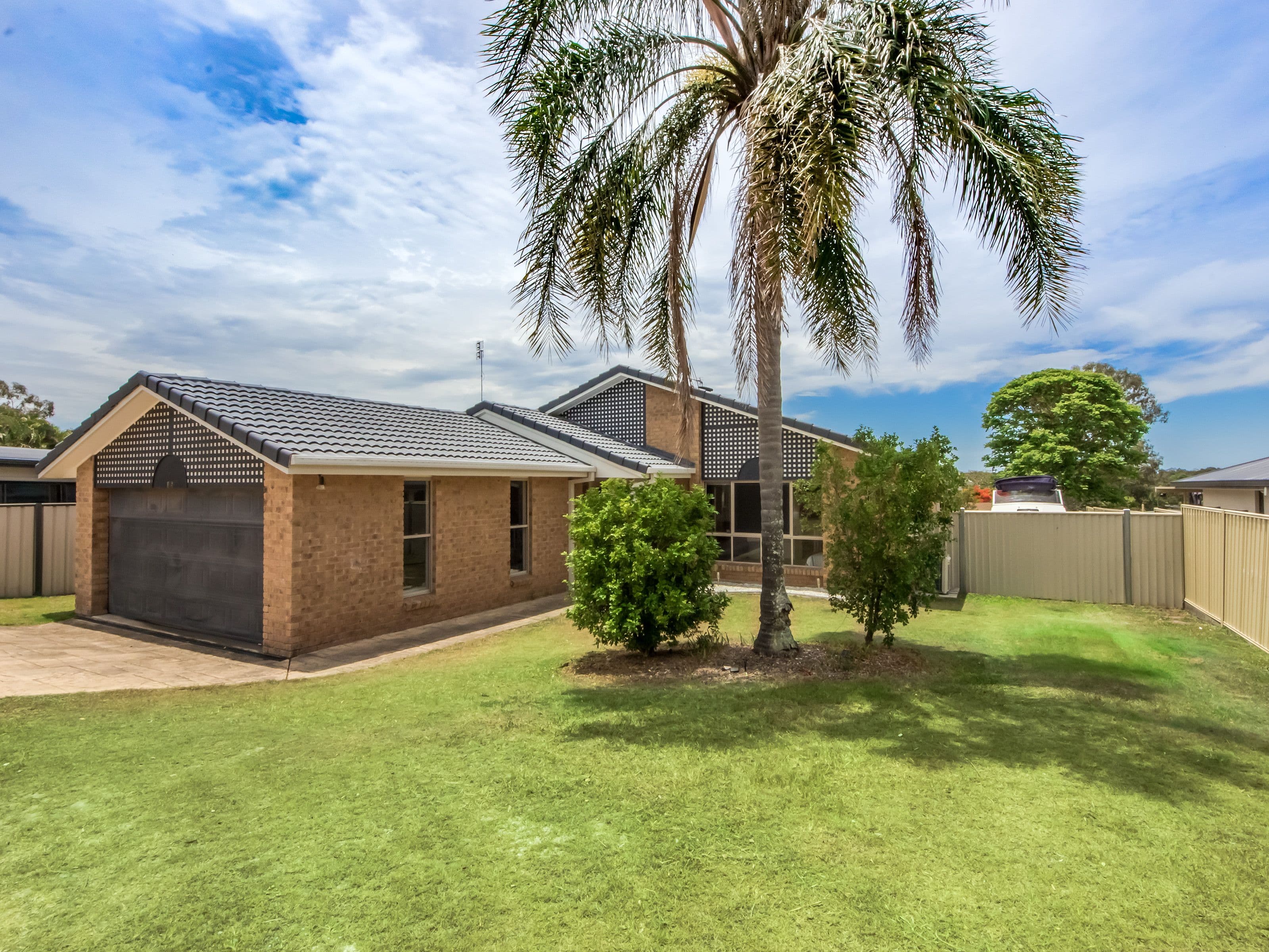 15 Barradine Crescent, Helensvale QLD 4212, Helensvale - Image 1