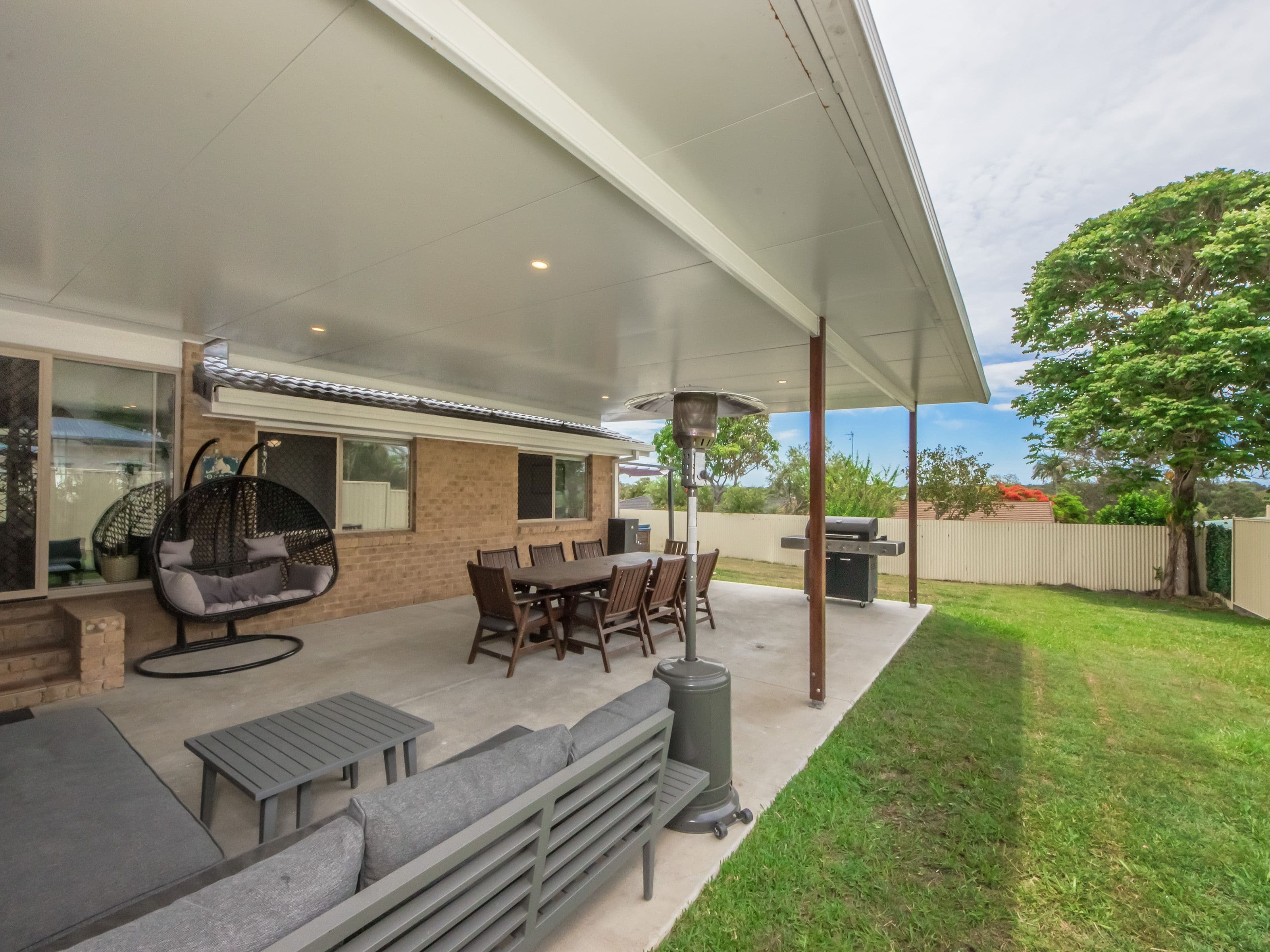 15 Barradine Crescent, Helensvale QLD 4212, Helensvale - Thumbnail 3