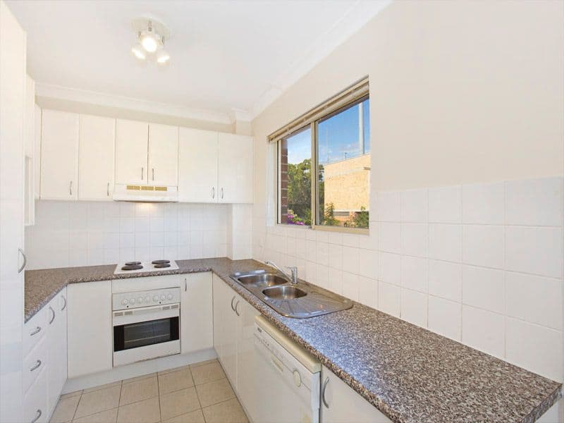 34 Auburn Street, SUTHERLAND NSW 2232, Sutherland - Thumbnail 6