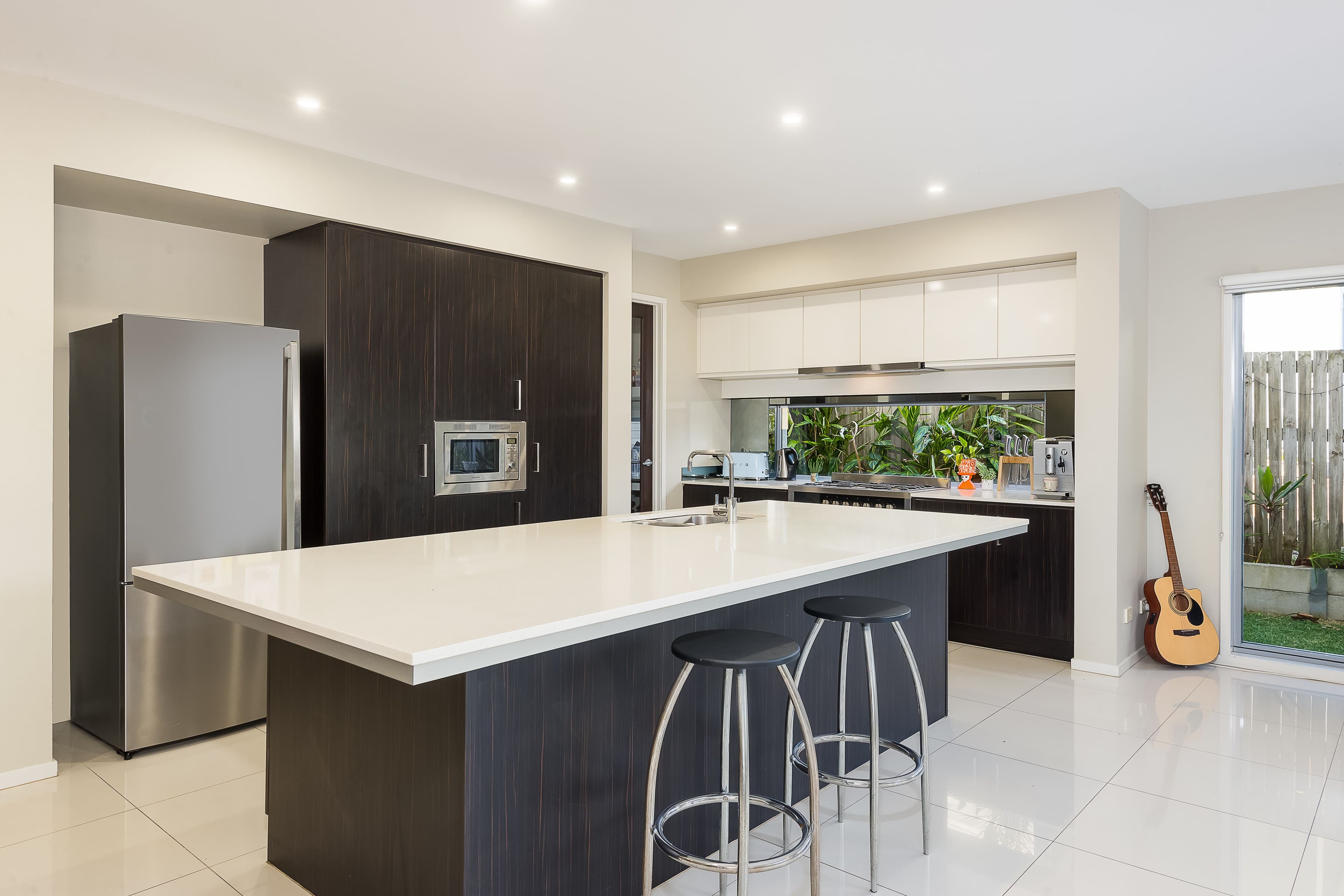 8 Kenwyn Road, Red Hill QLD 4059, Red Hill - Thumbnail 3