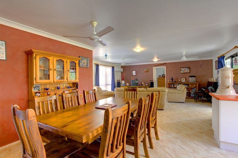 27  Blue Mountain Drive, BLUEWATER QLD 4818, Bluewater Park - Thumbnail 2