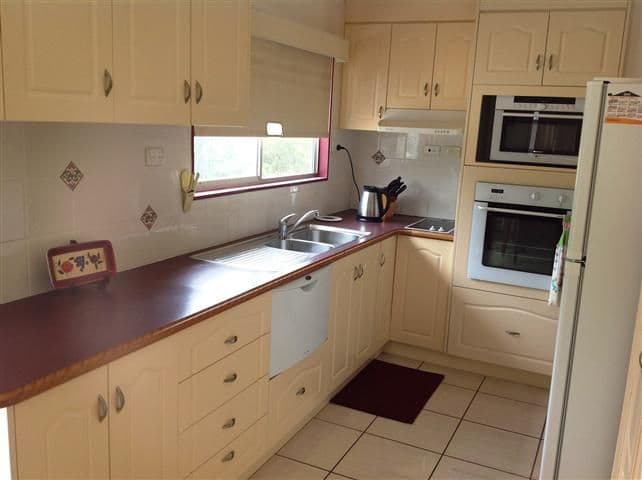 32 Penda Avenue, NEW AUCKLAND QLD 4680, New Auckland - Thumbnail 2