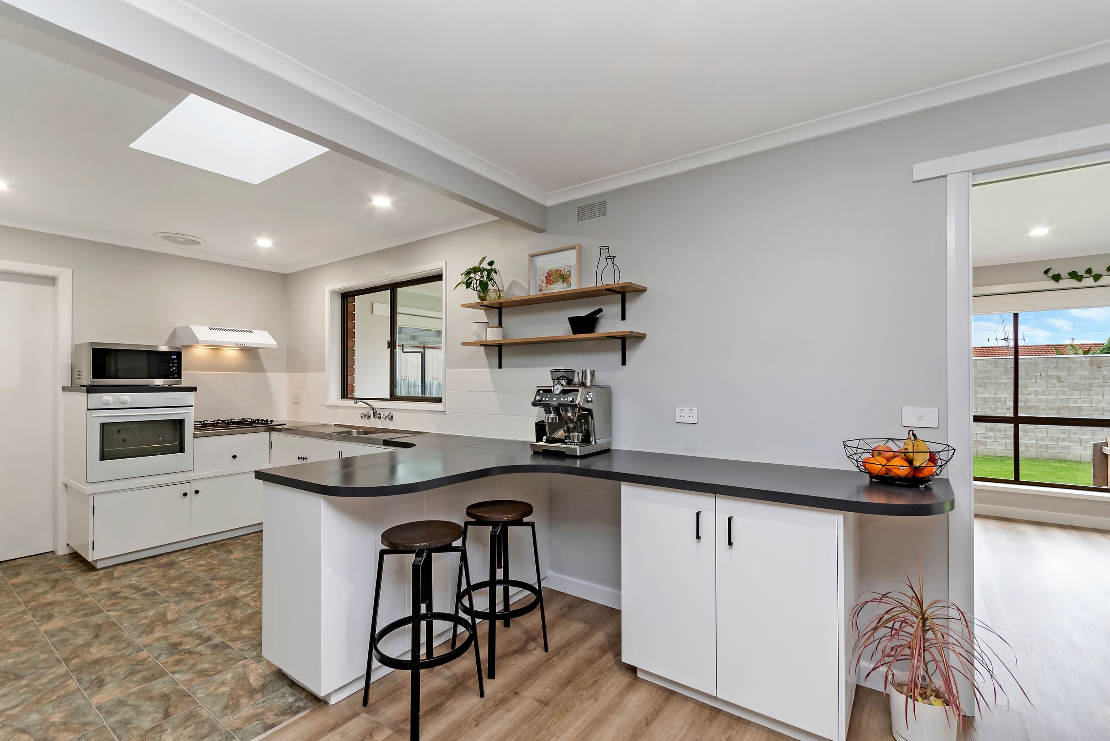 47 Whites Road, Warrnambool VIC 3280, Warrnambool - Thumbnail 3