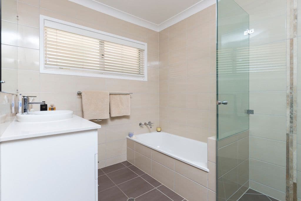 12 Canowie Road, Jindalee QLD 4074, Jindalee - Thumbnail 8