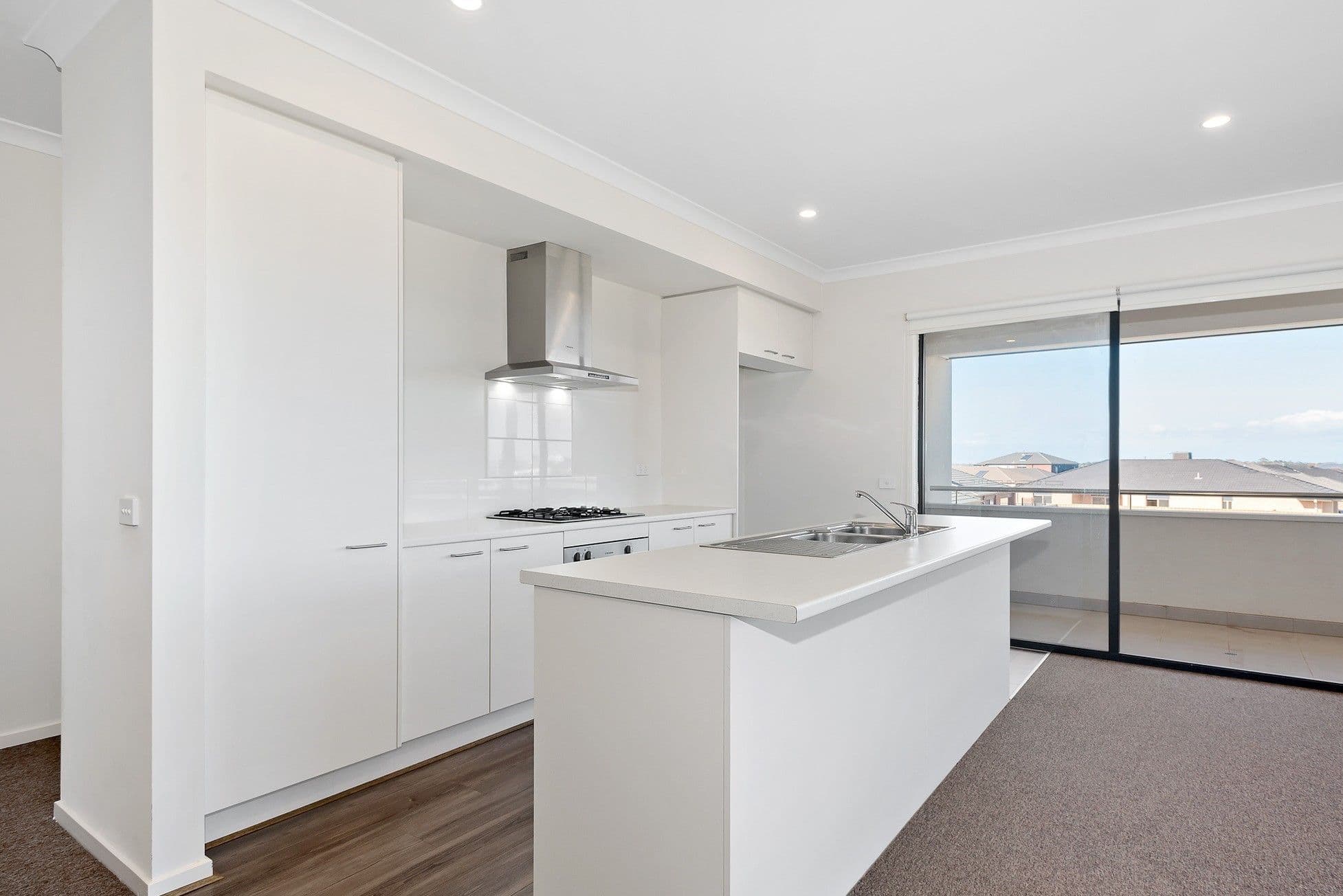 35 Treeve Parkway, Werribee VIC 3030, Werribee - Thumbnail 2