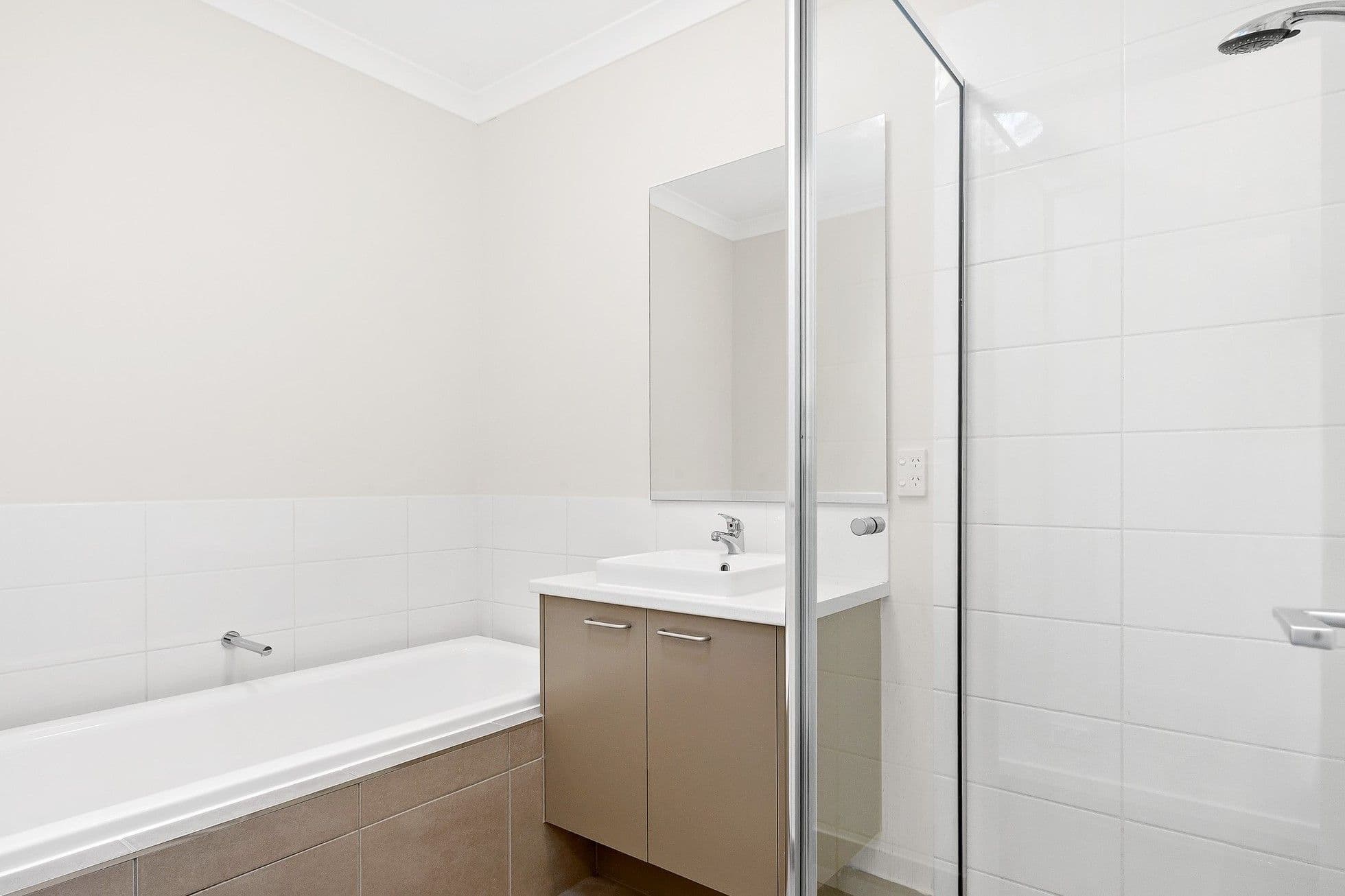 35 Treeve Parkway, Werribee VIC 3030, Werribee - Thumbnail 8