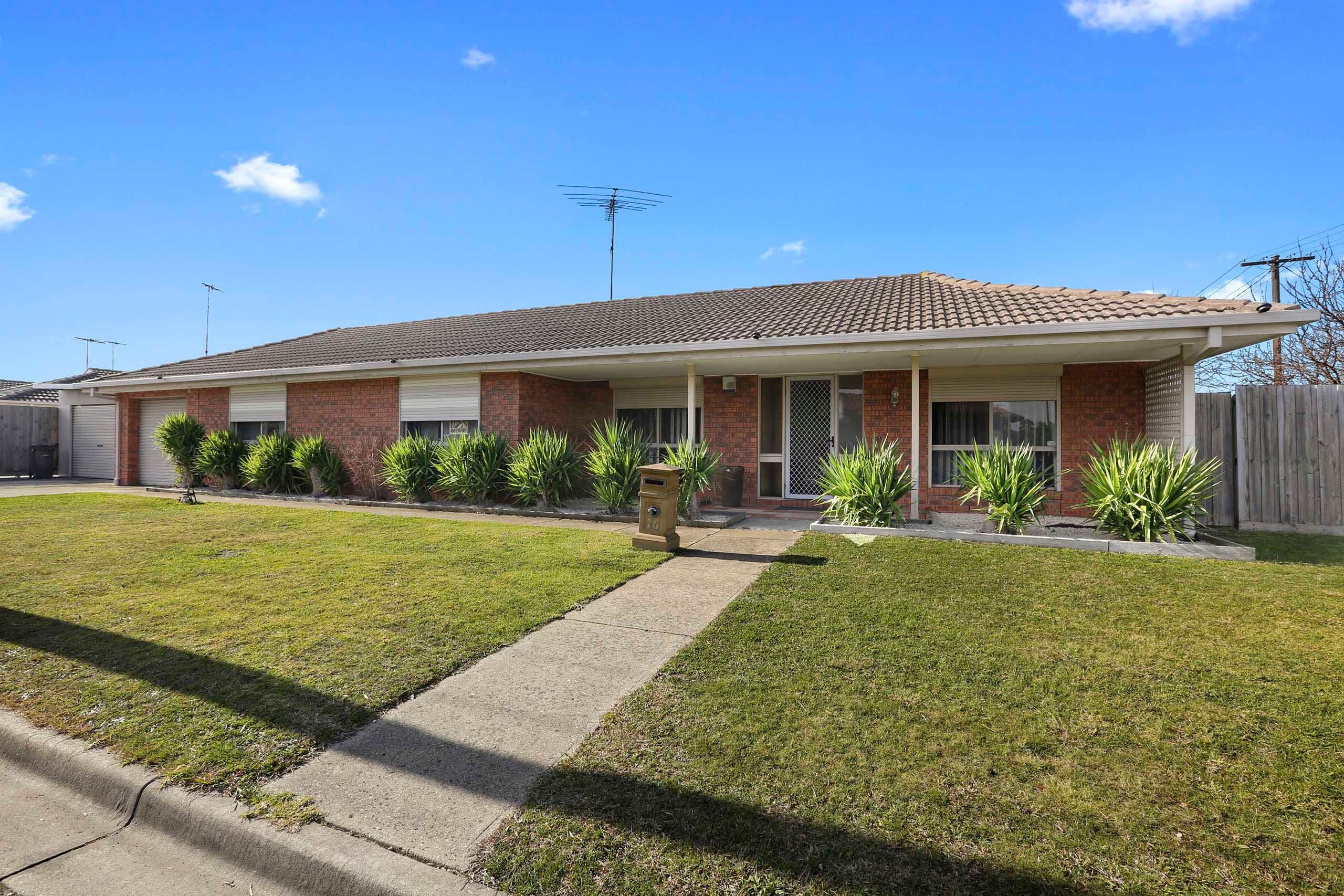16 Riesling Court, Corio VIC 3214, Corio - Image 1