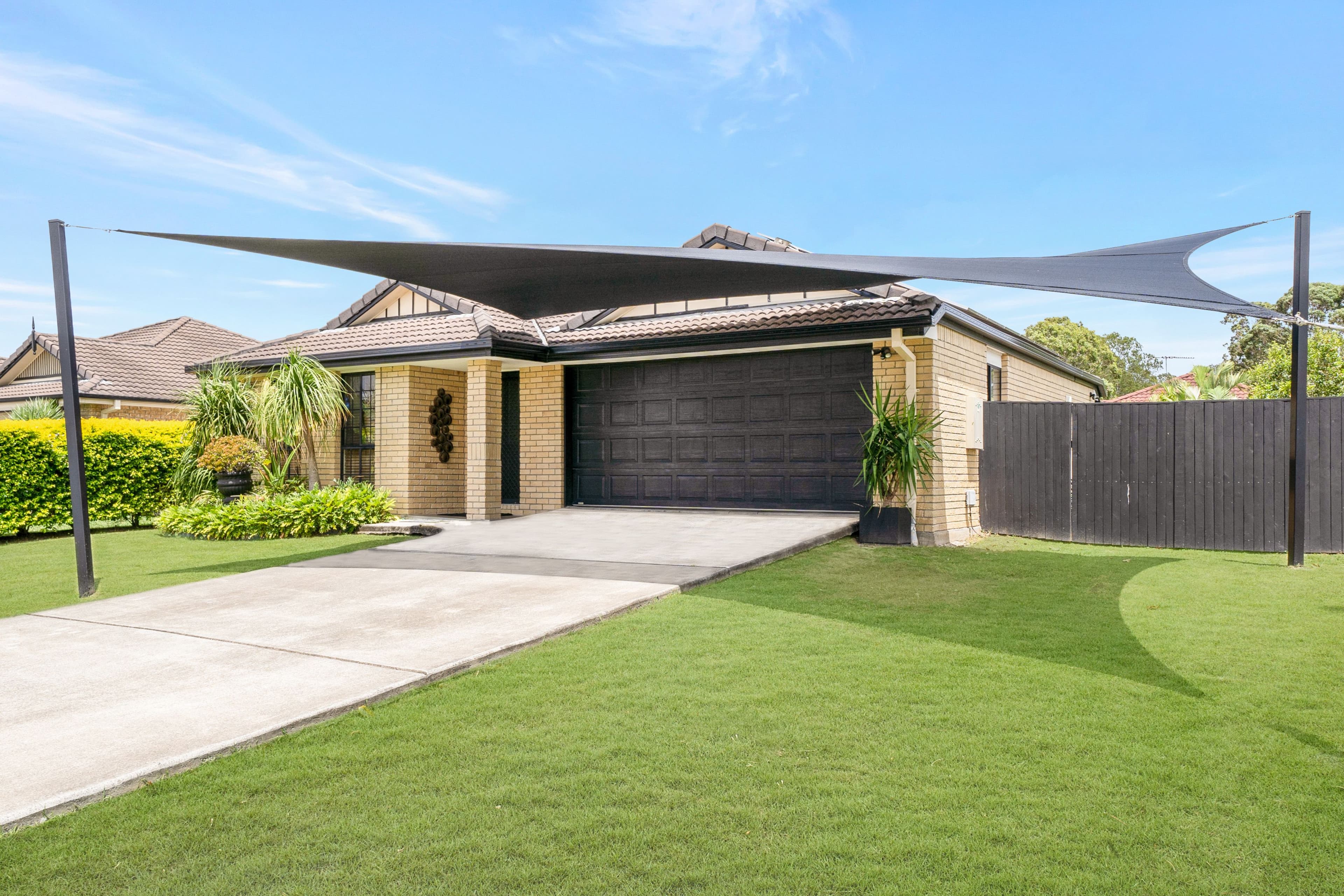 39 Lakeview Drive, Logan Reserve QLD 4133, Logan Reserve - Thumbnail 2