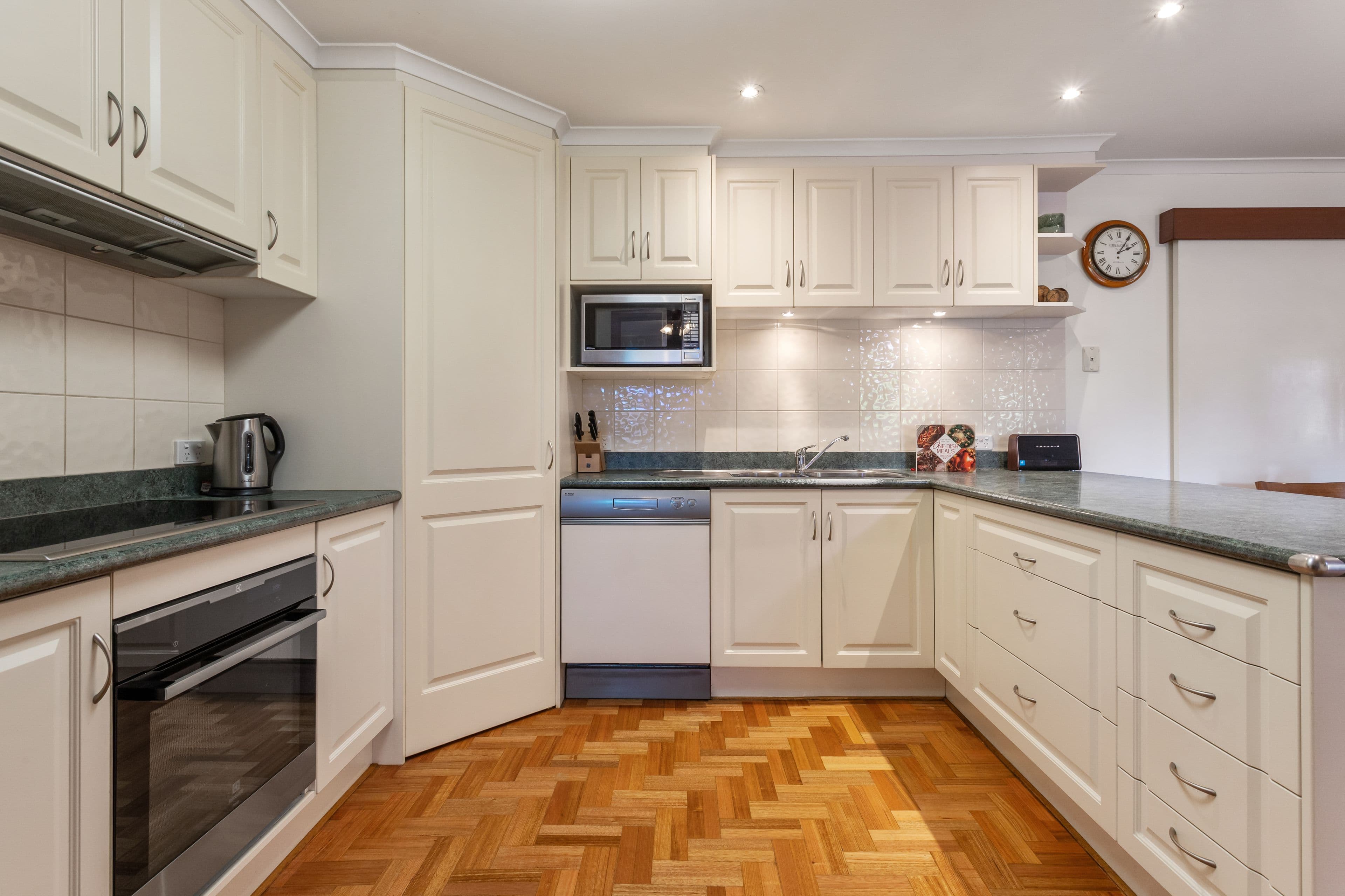 35 Old Kent Road, Mooroolbark VIC 3138, Mooroolbark - Thumbnail 5