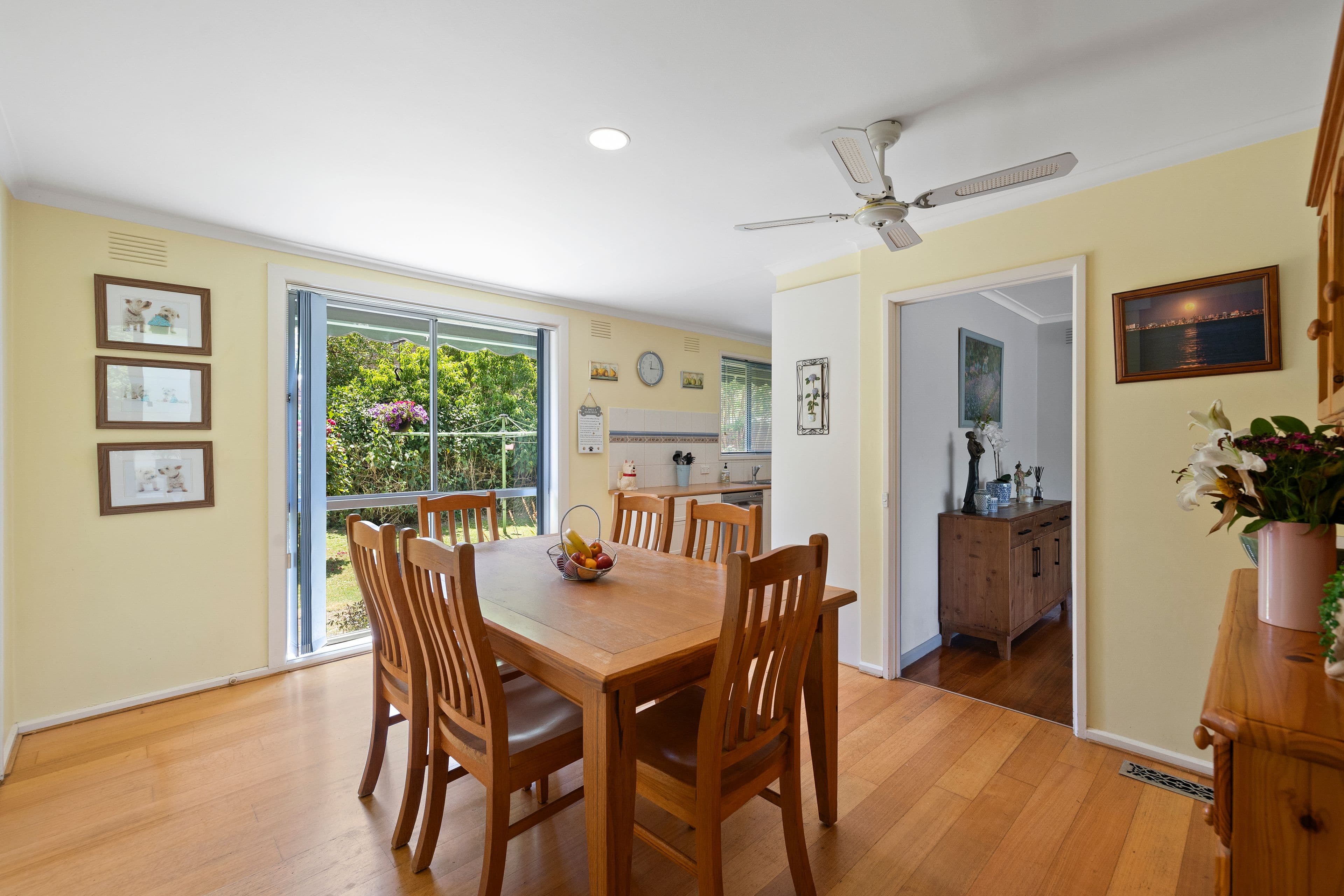 8 Carmen Court, Ringwood VIC 3134, Ringwood - Thumbnail 5
