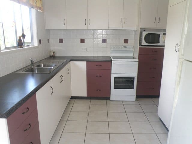 9 Peak Downs Highway, WALKERSTON QLD 4751, Walkerston - Thumbnail 4