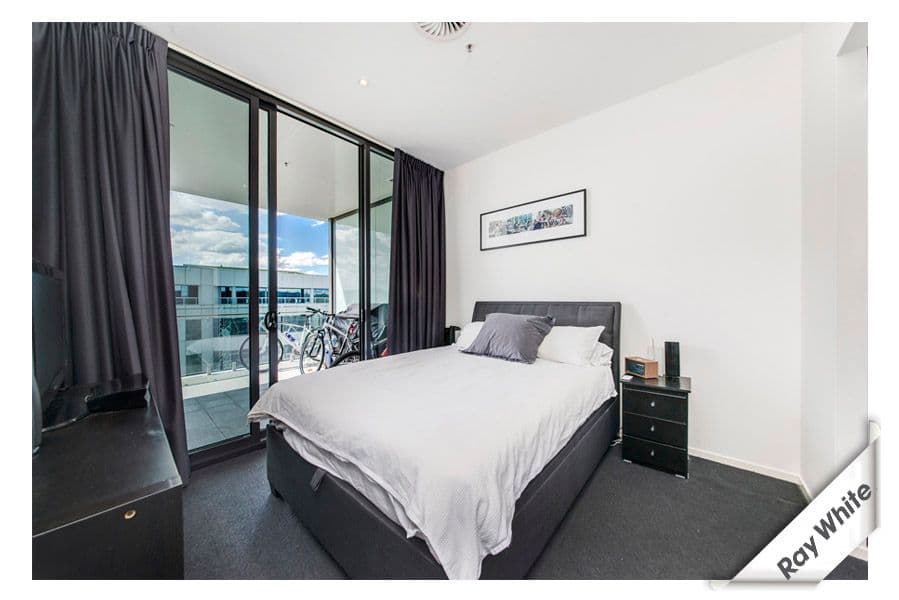240 'Manhattan on the Park' Bunda Street, City ACT 2601, City - Thumbnail 2