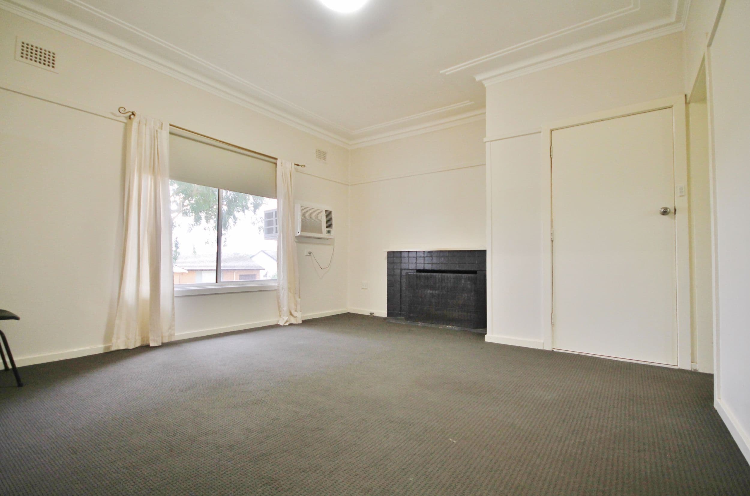 1 Margaret Street, Young - Thumbnail 3