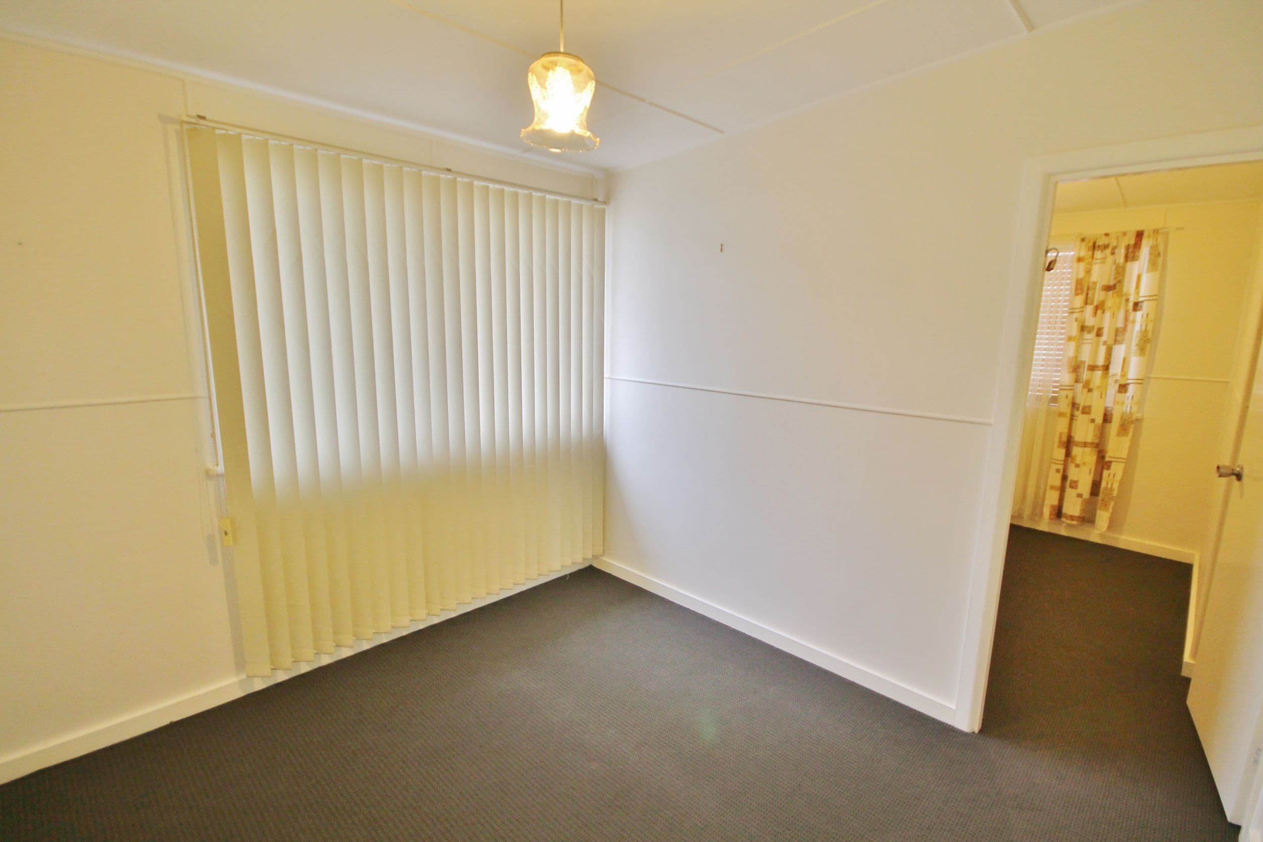 1 Margaret Street, Young - Thumbnail 7
