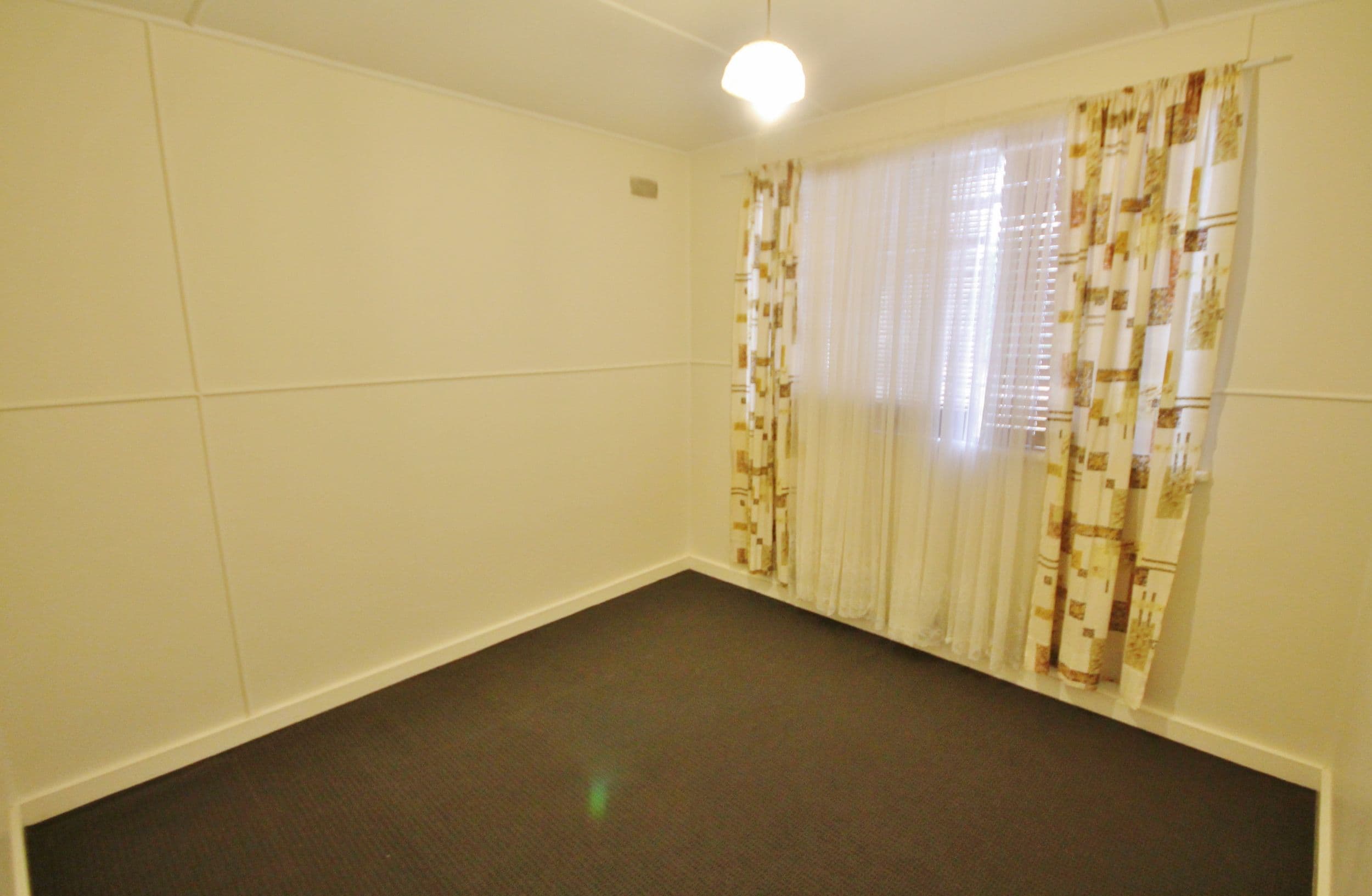 1 Margaret Street, Young - Thumbnail 8