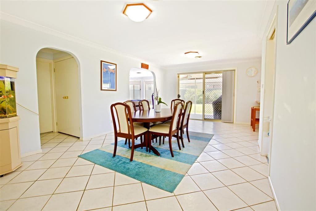 8 Windorra Avenue, GLENMORE PARK NSW 2745, Glenmore Park - Thumbnail 4
