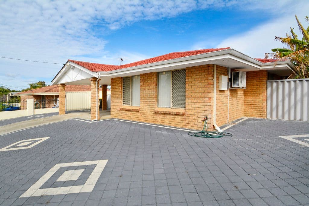 4 Oakleaf Circle, Mirrabooka WA 6061, Mirrabooka - Thumbnail 4